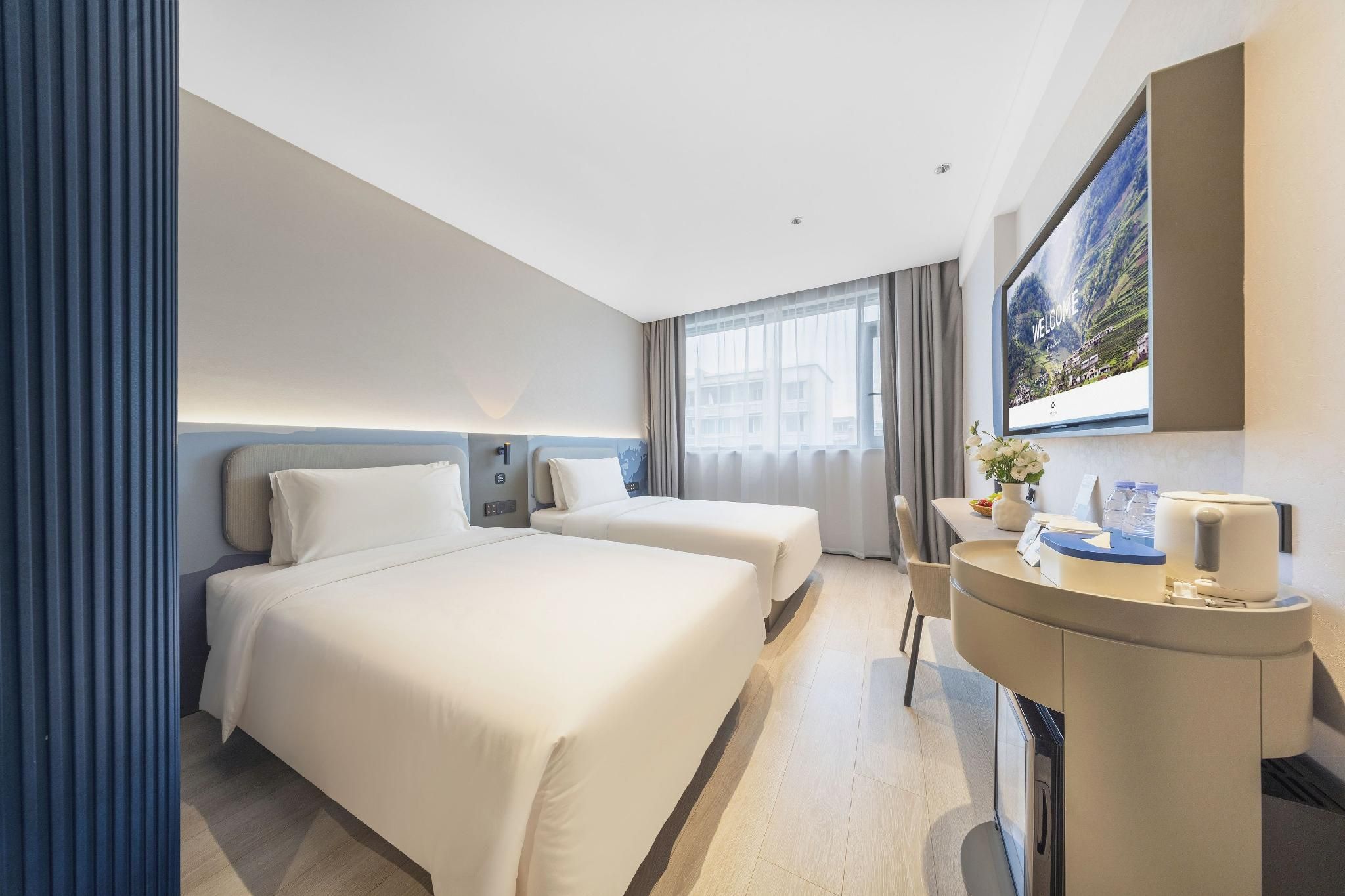 Standard Twin Bed Room