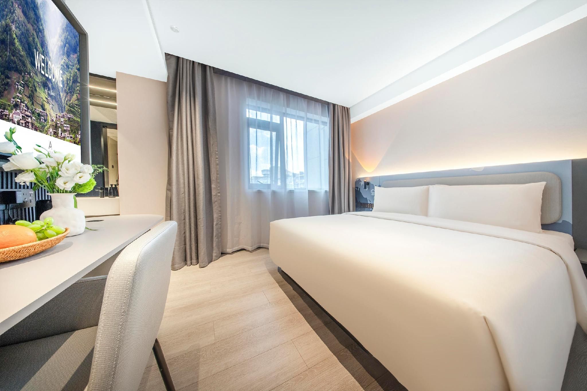 Comfort Queen Room