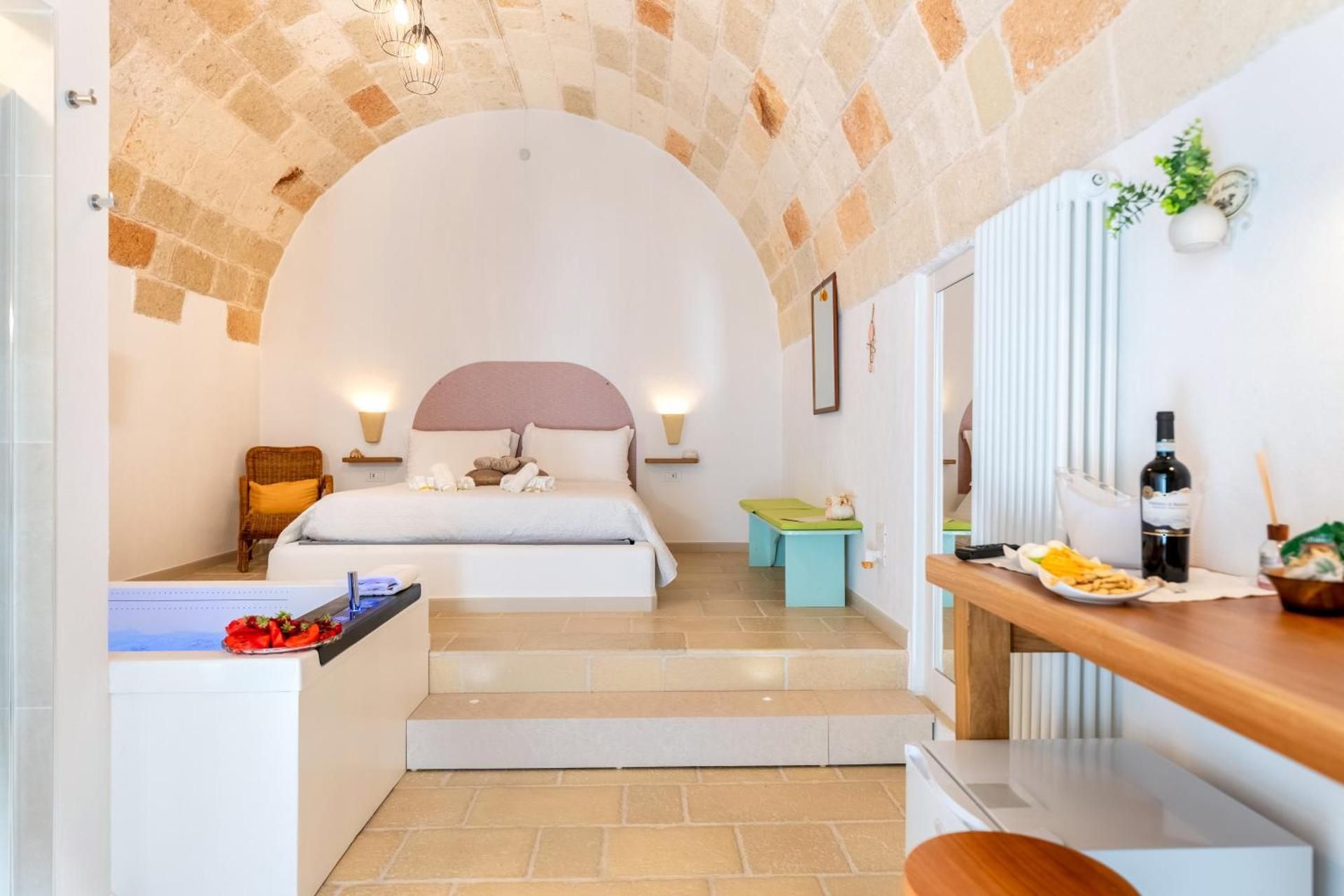 Queen Room with Spa Bath