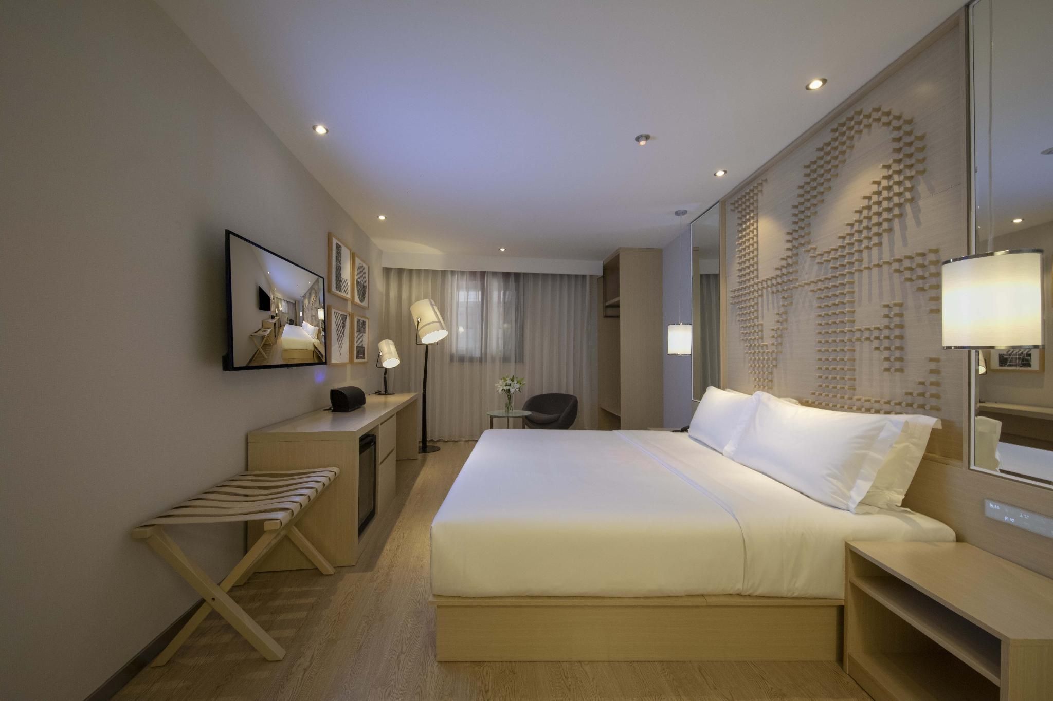 HZ - Grey Space 1 Bed Room