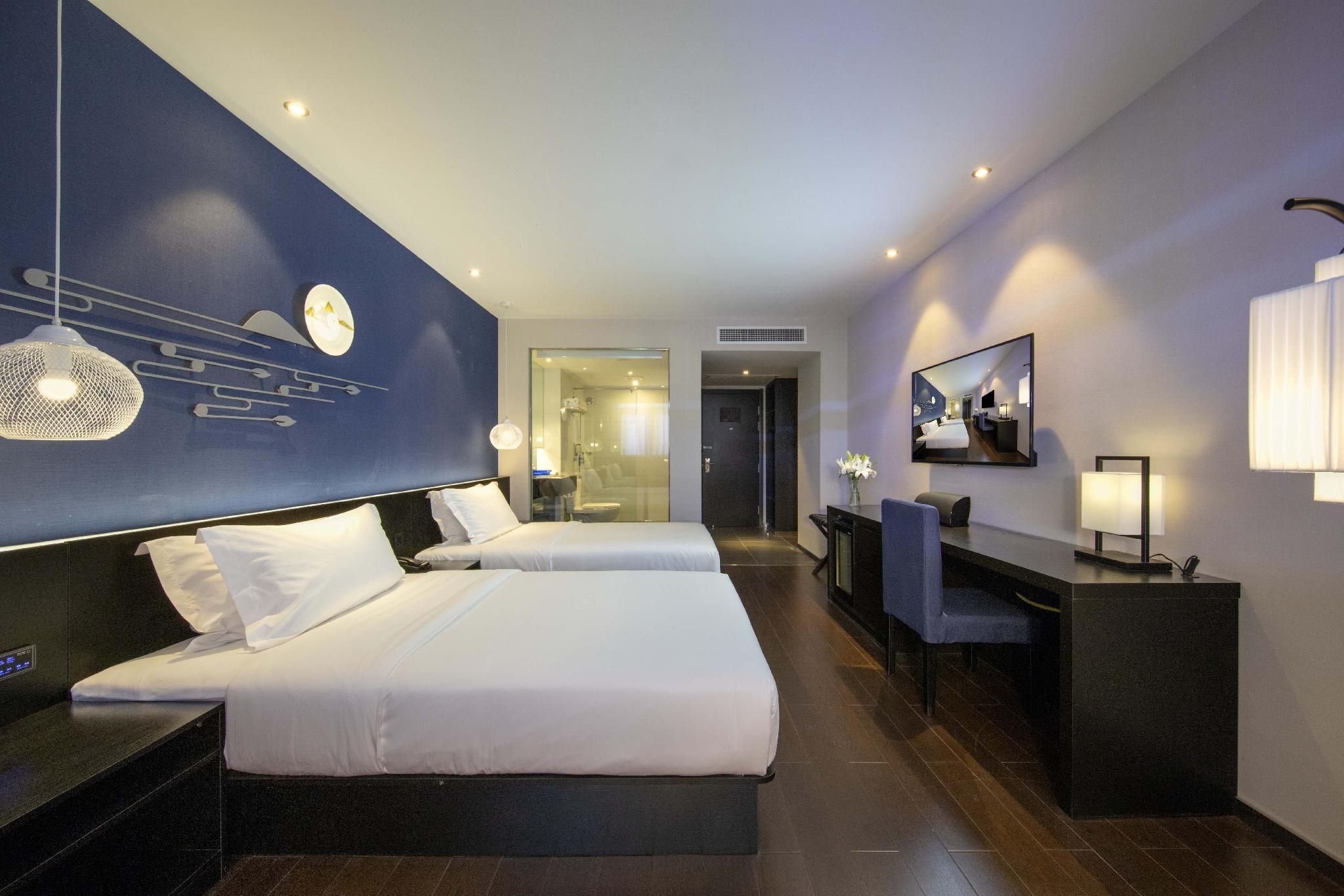 Twin Business Room