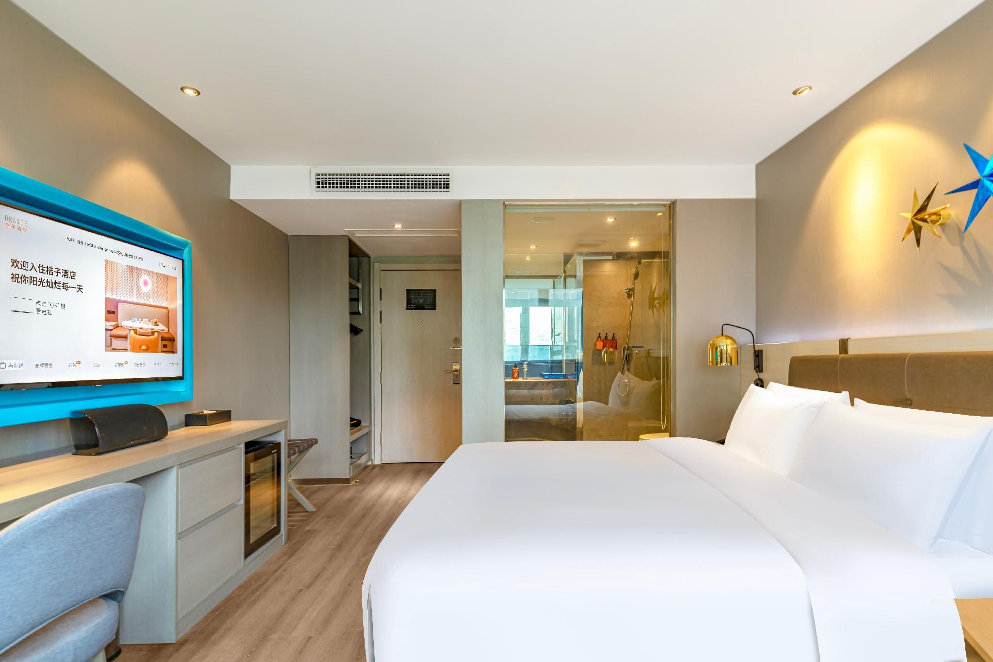 Queen Superior Room