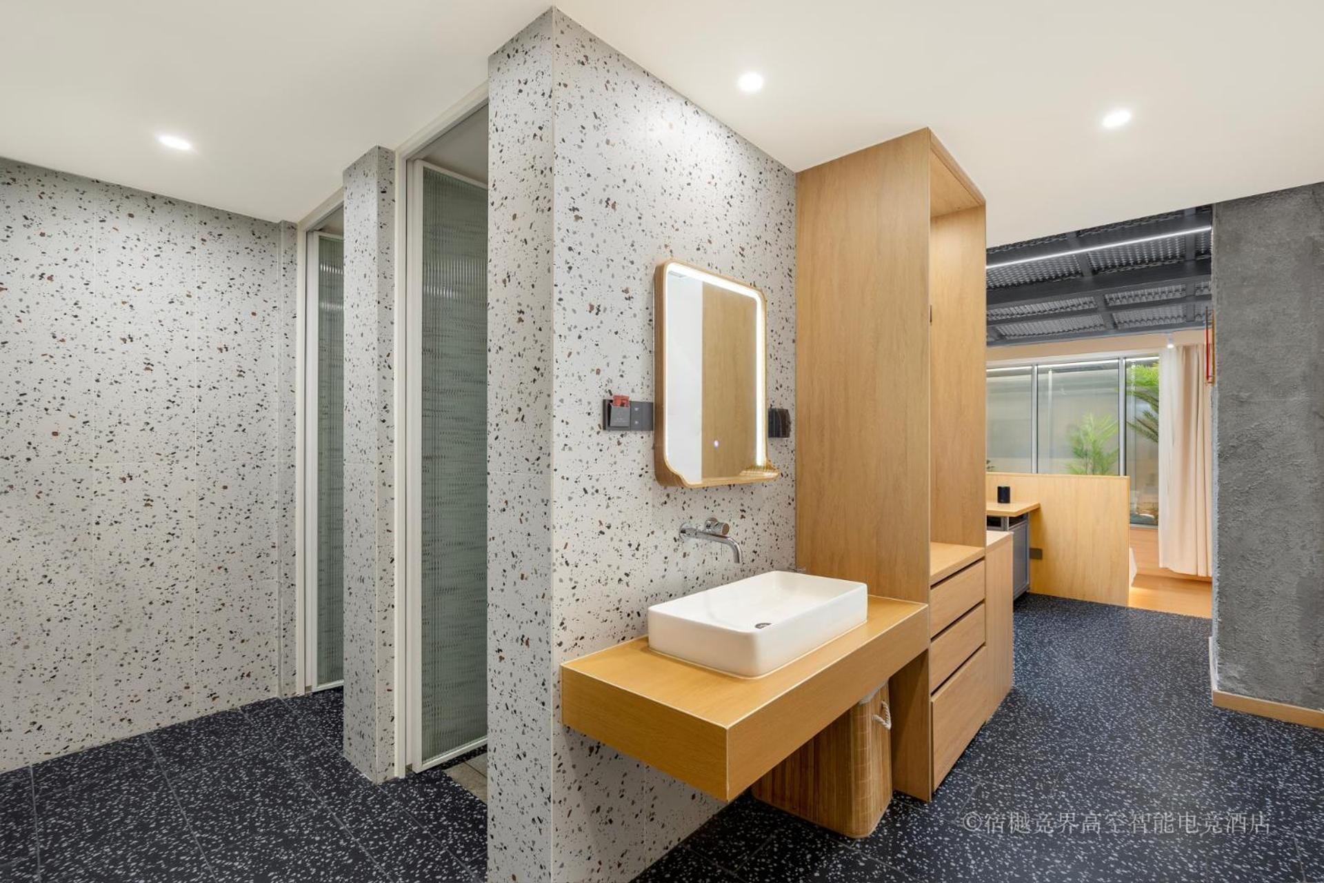 Large Double Room