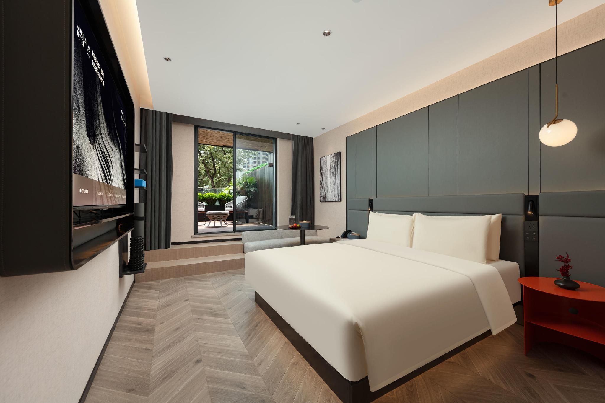 Atour - Superior 1 Bed Room with Courtyard