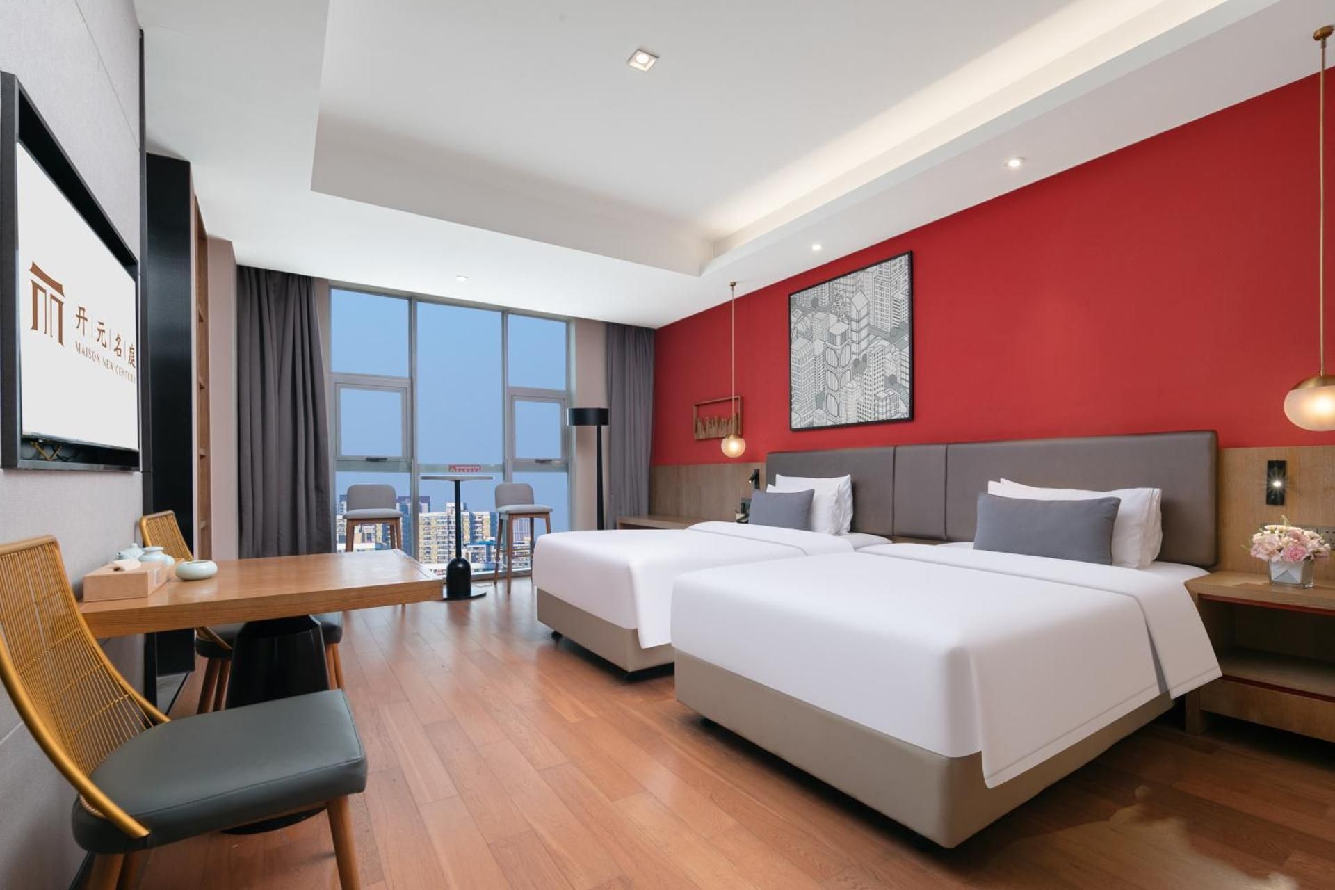 Suite Family Room