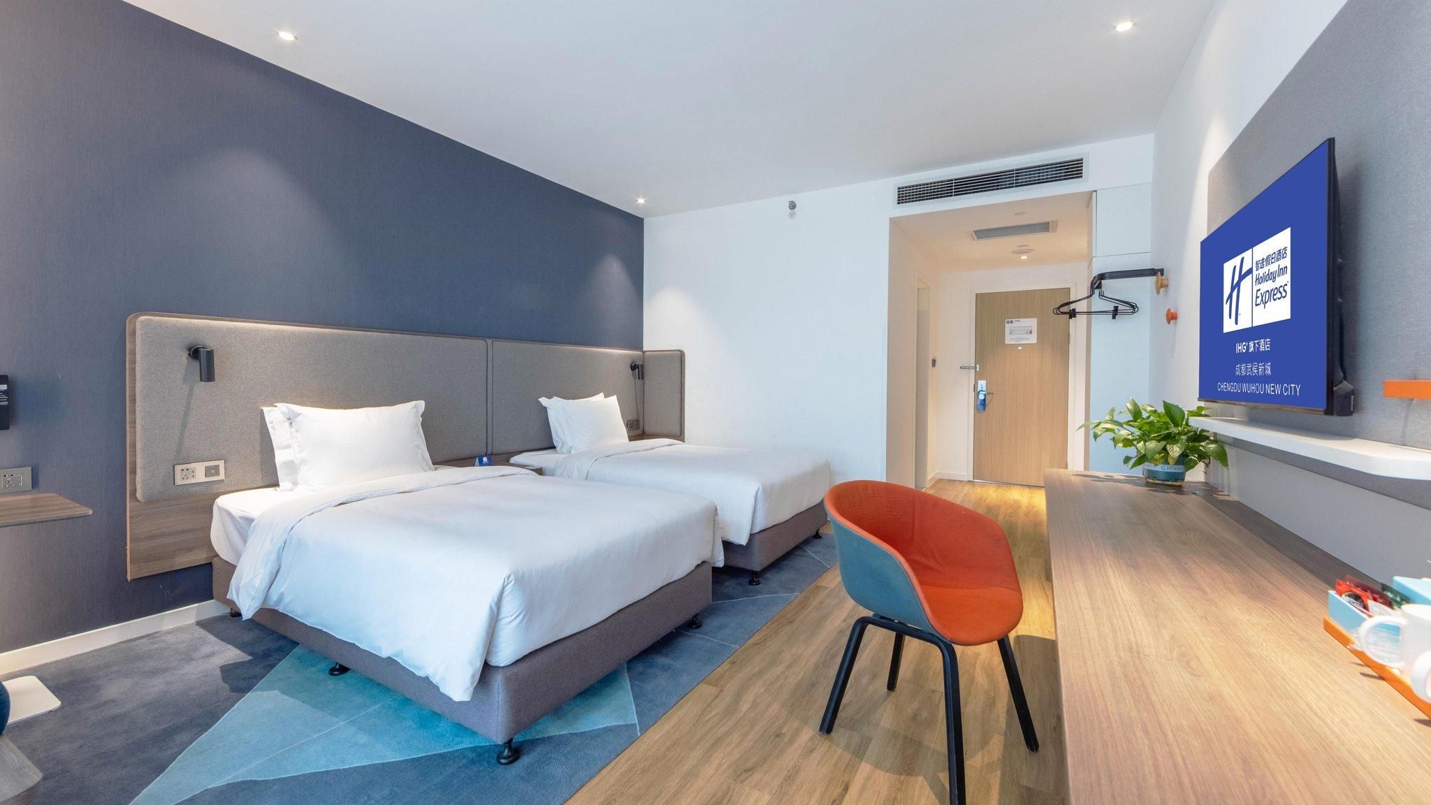 Standard 2 Twin Bed City View