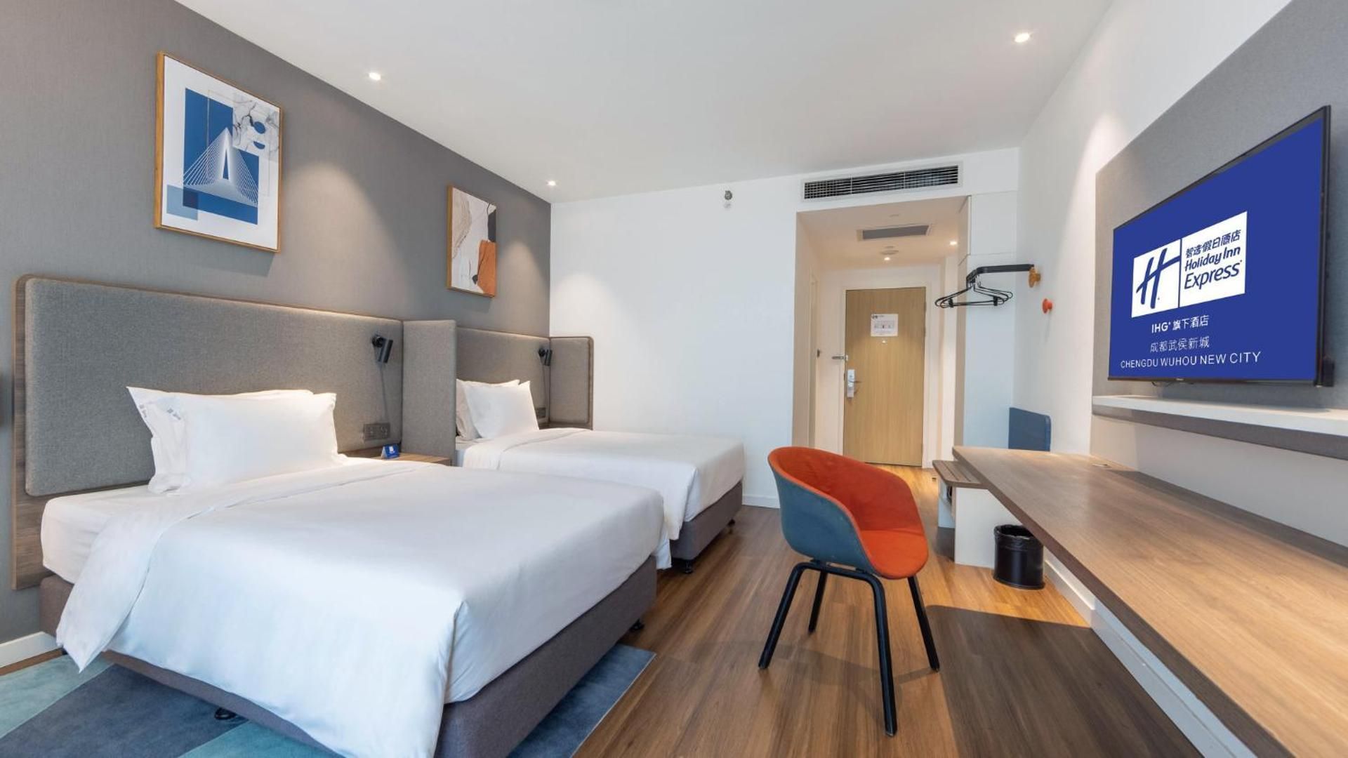 High Floor Standard Twin Room