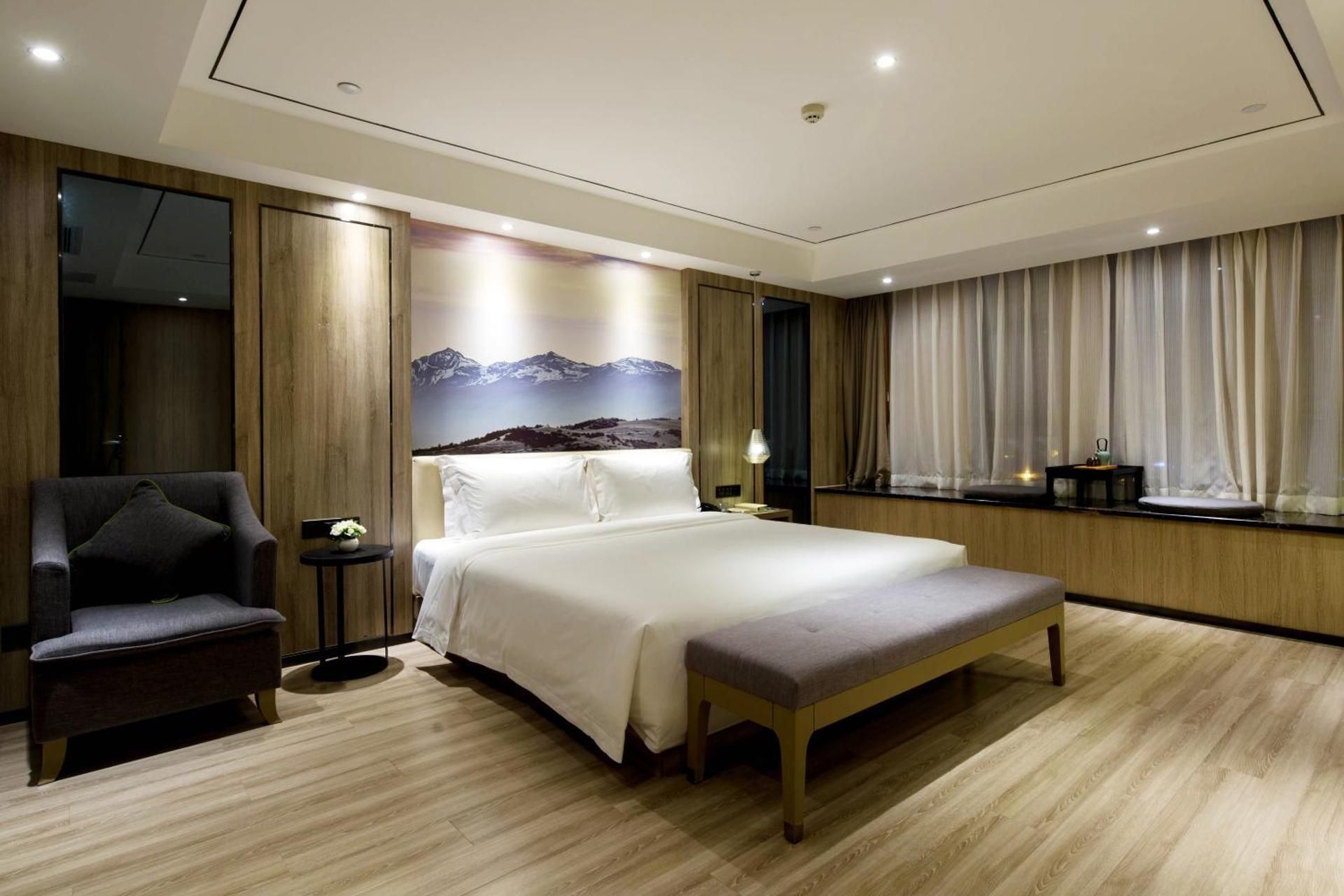 Premier Suite