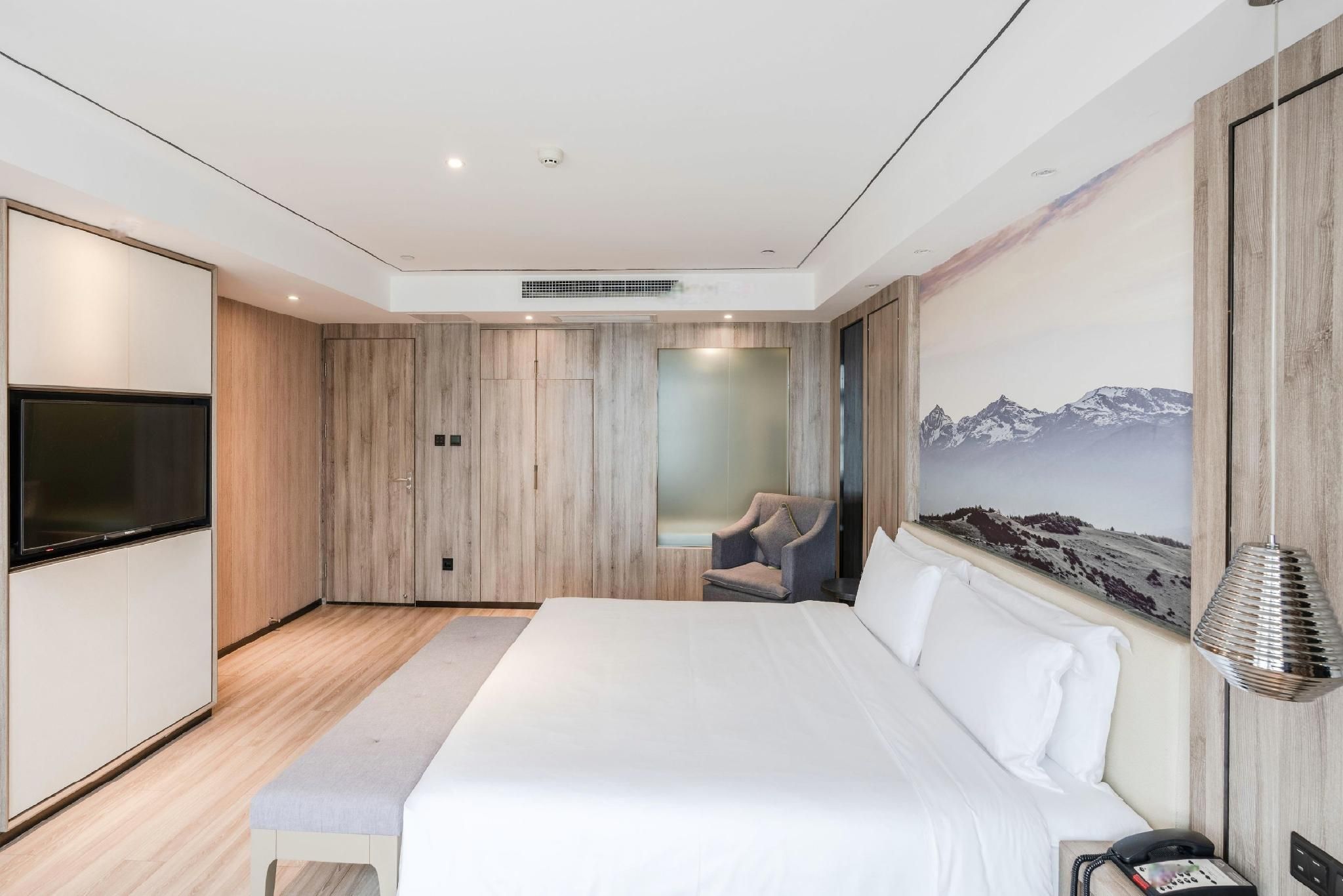 Premier Suite
