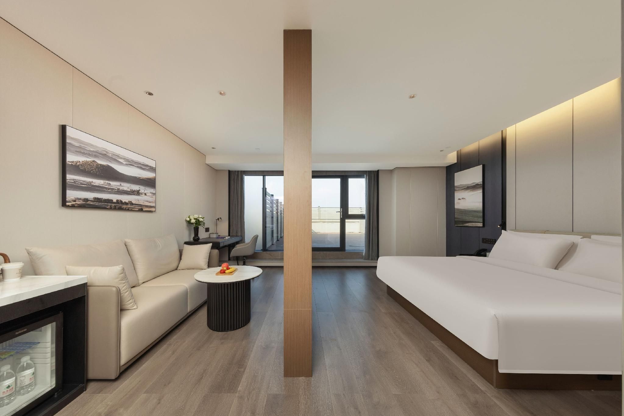 Premium King Room - Balcony