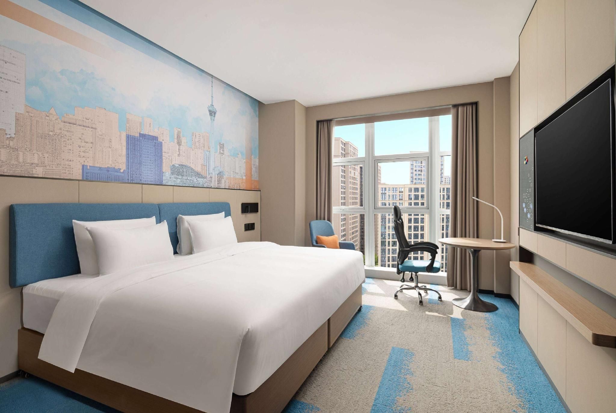 1 King Bed, Non-Smoking