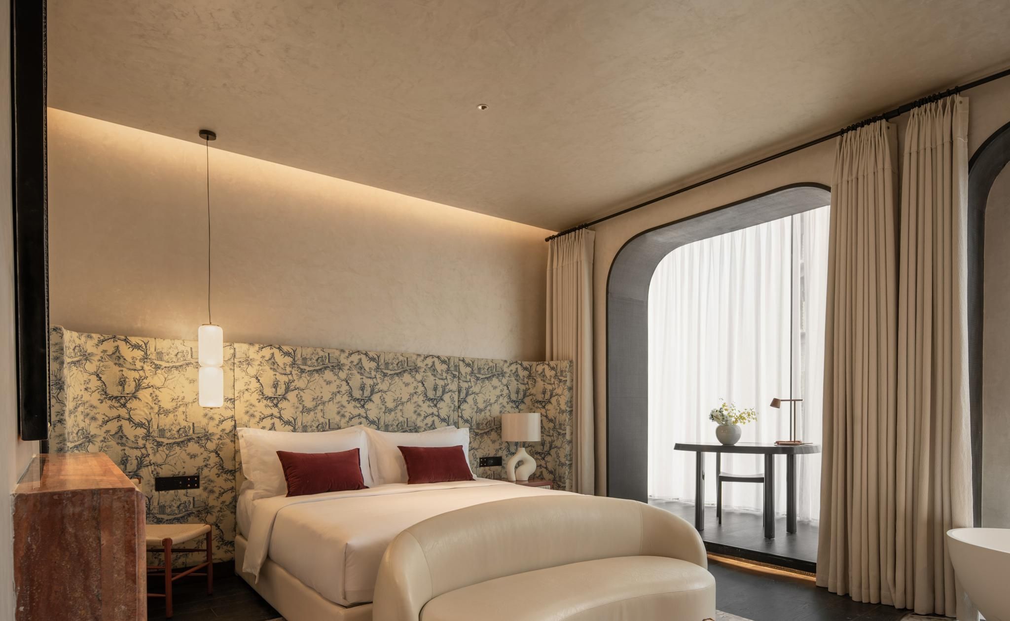 Junior Suite with King Bed