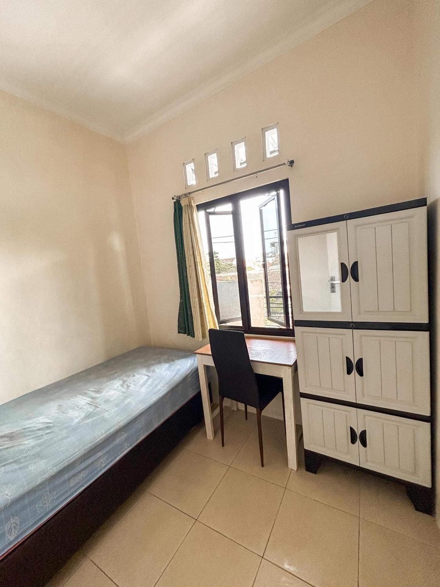 Double Room with Shared Bathroom