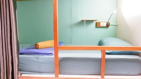 6-Bed Mixed Dormitory Room