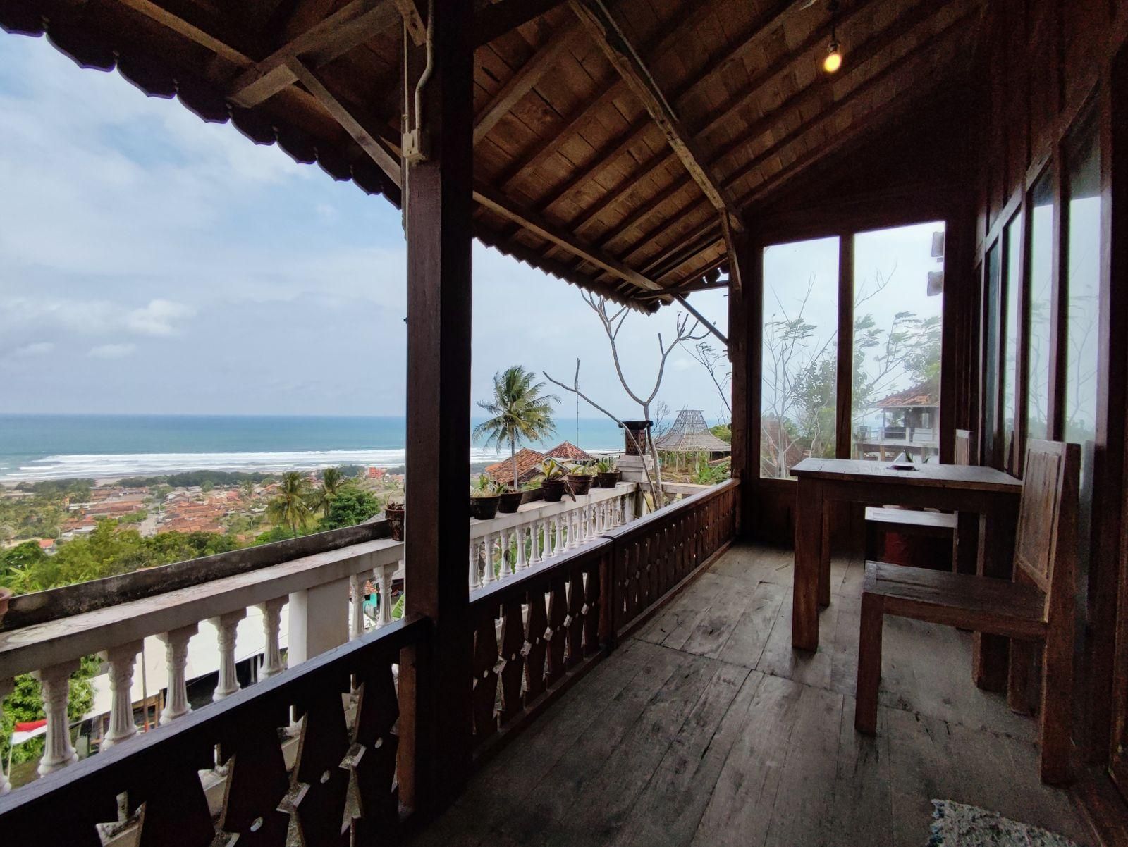 Deluxe Ocean View