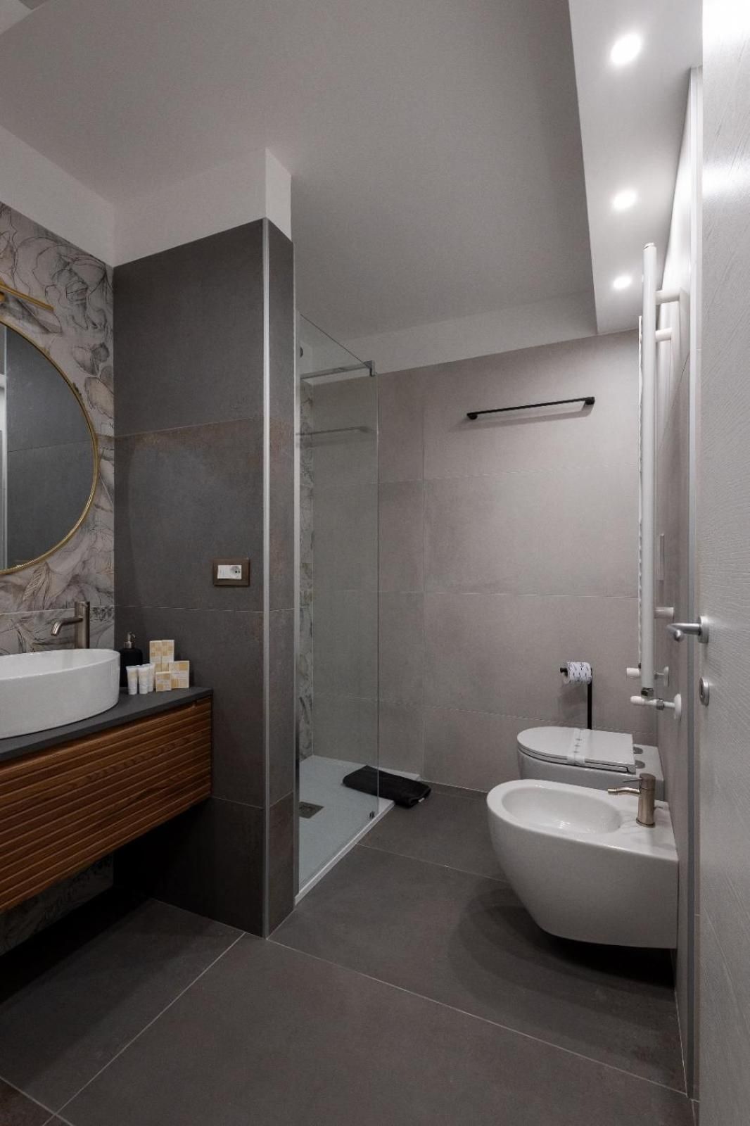 King Suite with Spa Bath