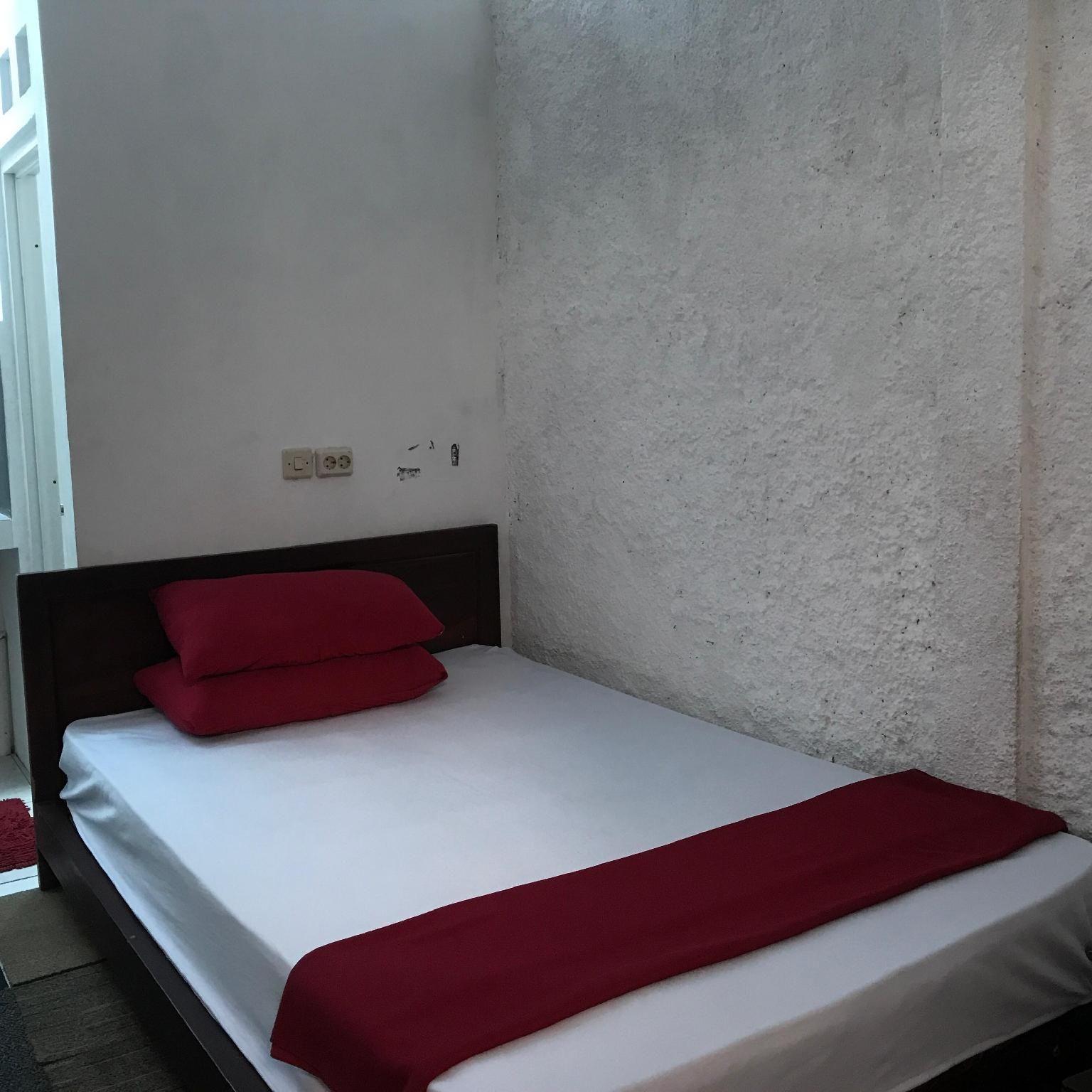 Standard Room -- 1 Bed
