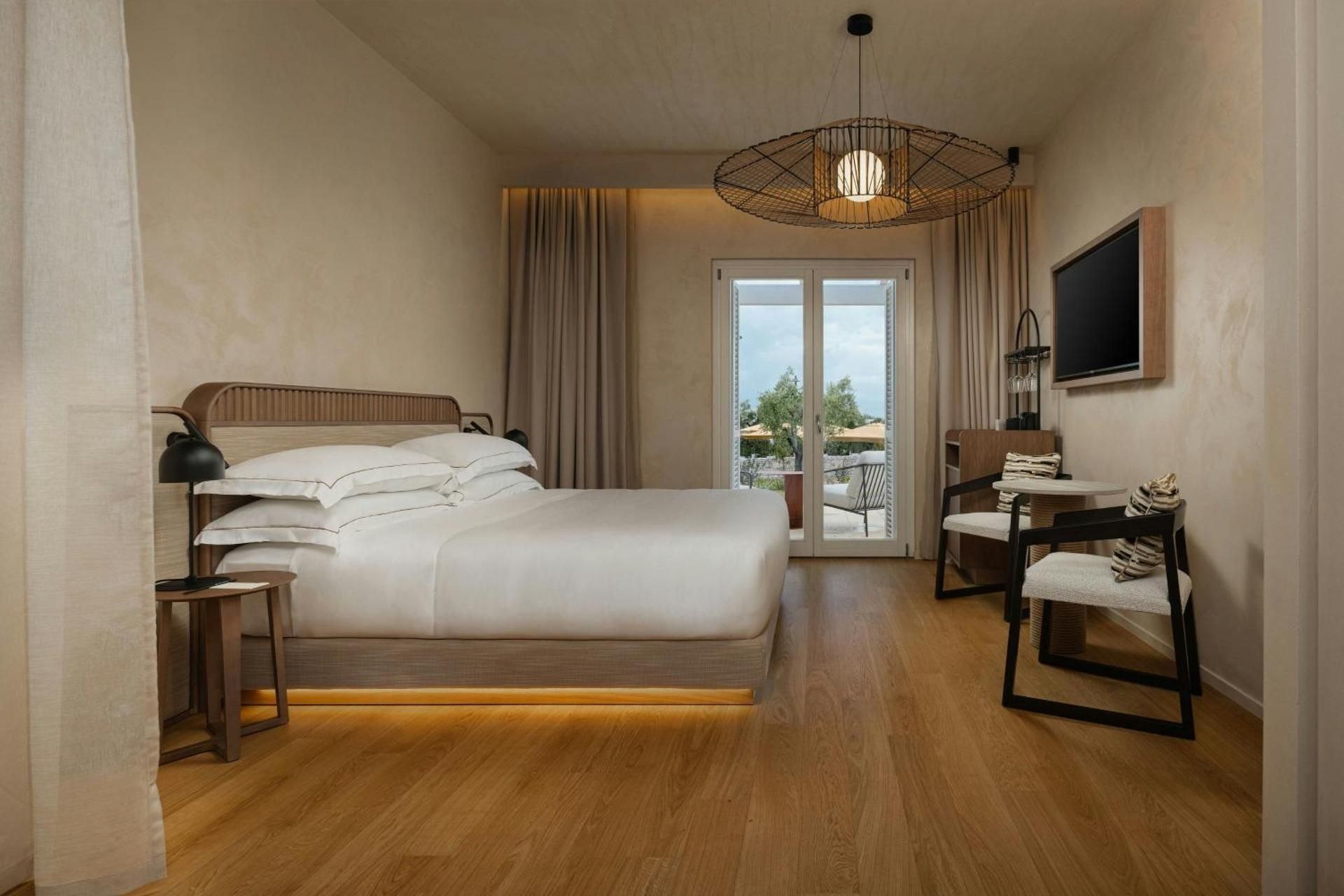 Superior, Guest room, 1 King, Garden view
