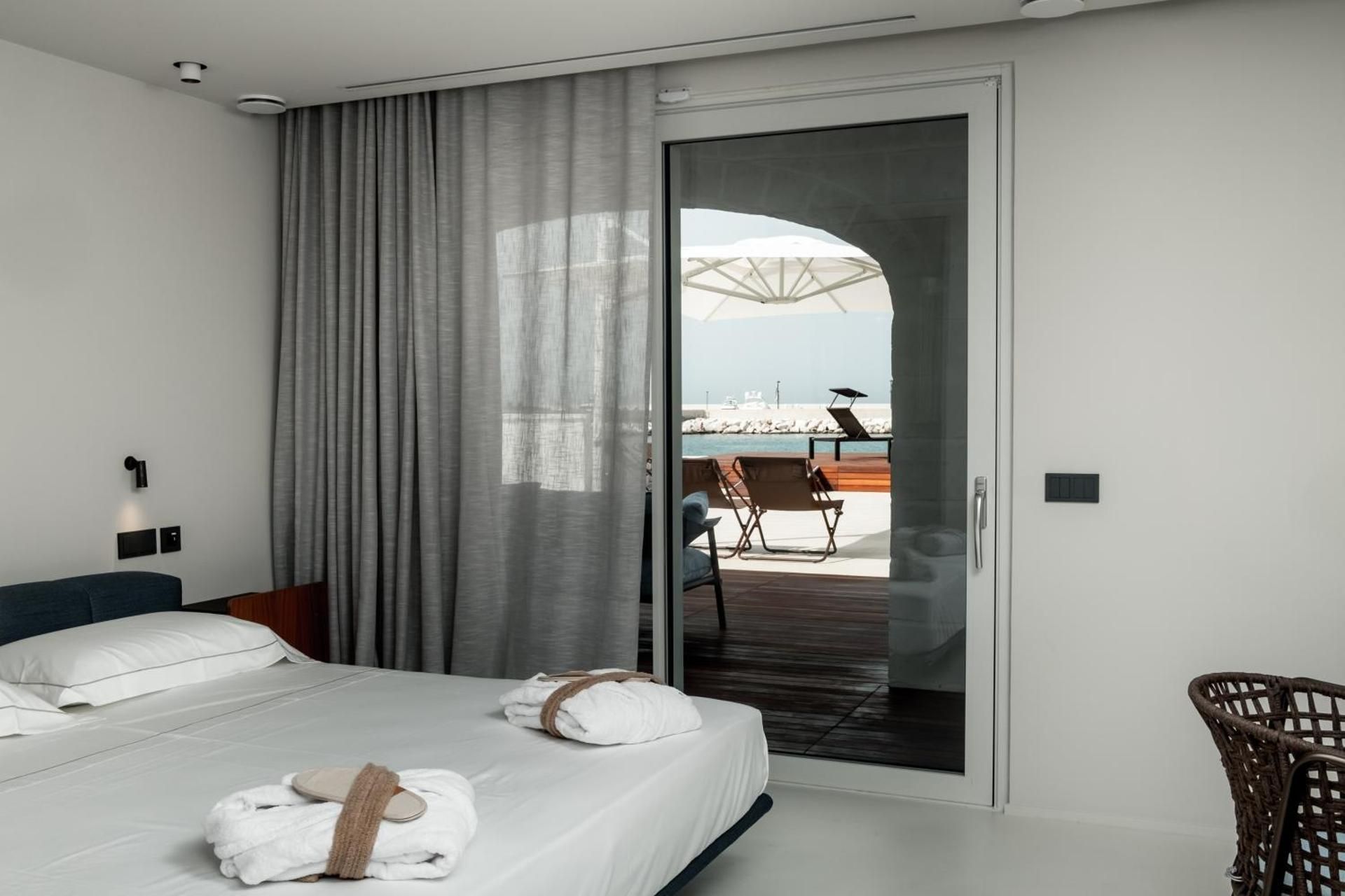 Deluxe Double Room with Sea View