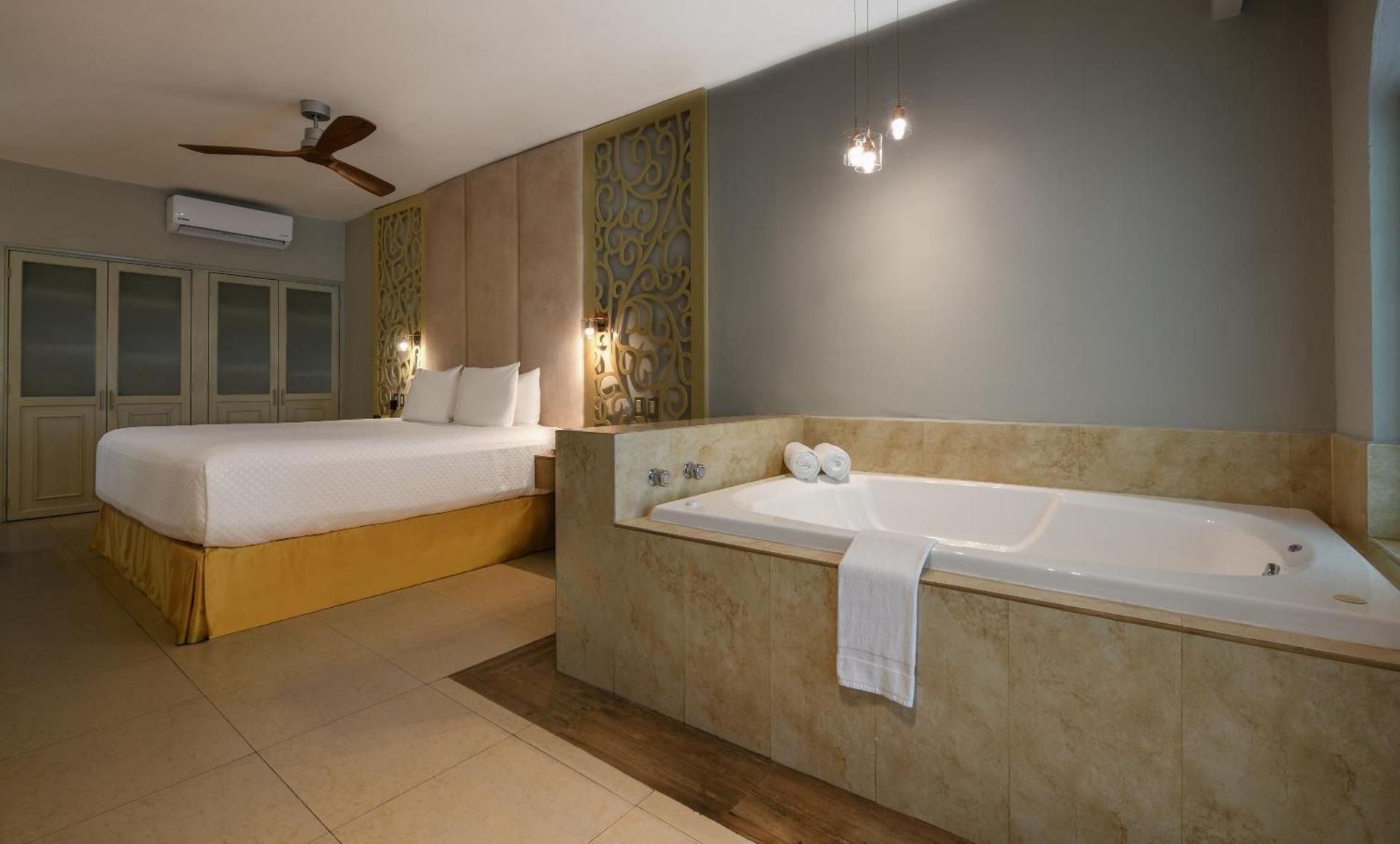 Queen Room