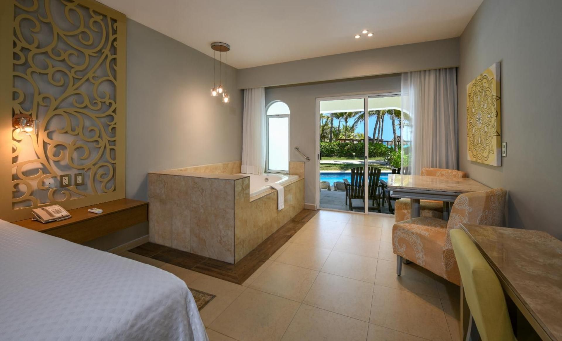 Junior Suite with Pool View