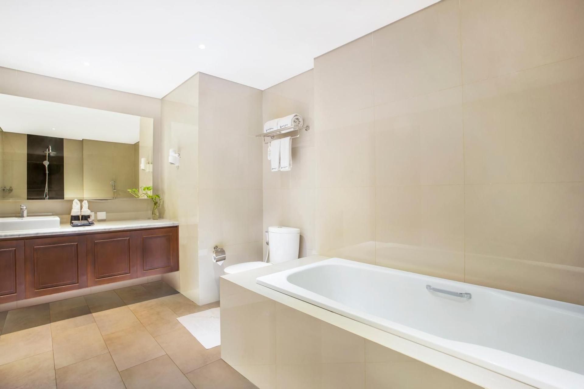 Business Suite B