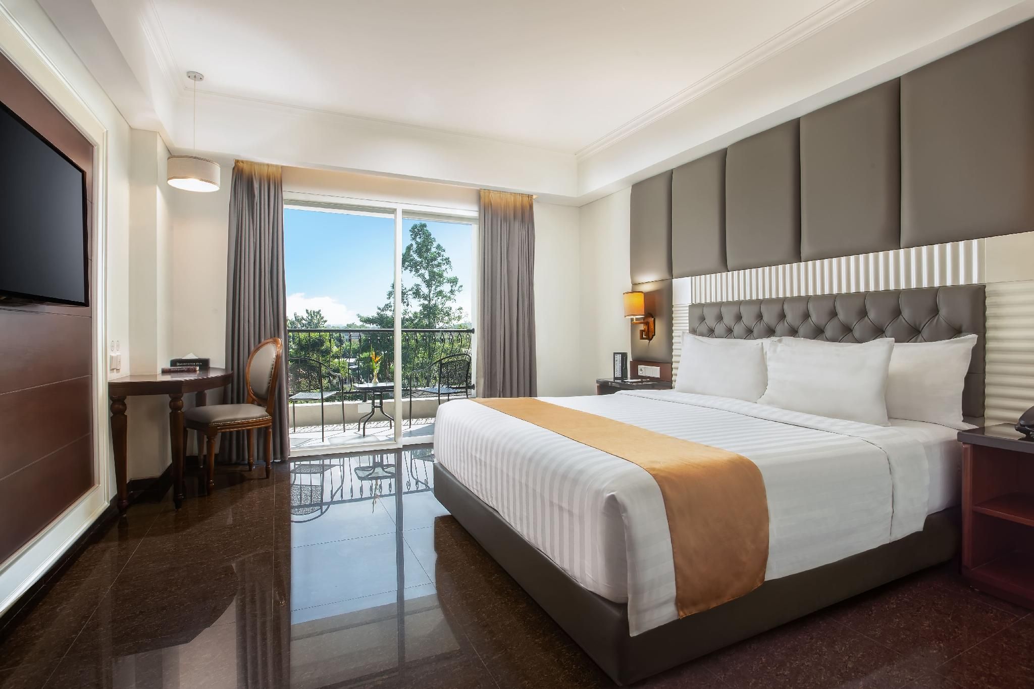 Deluxe Double with Balcony