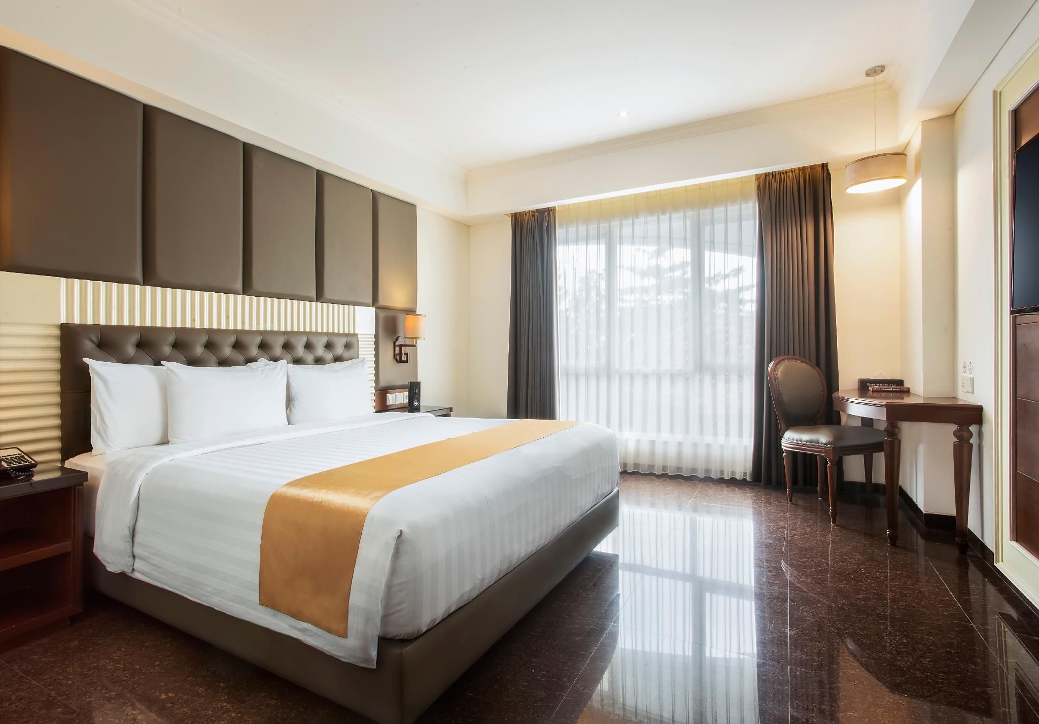 Business Suite B