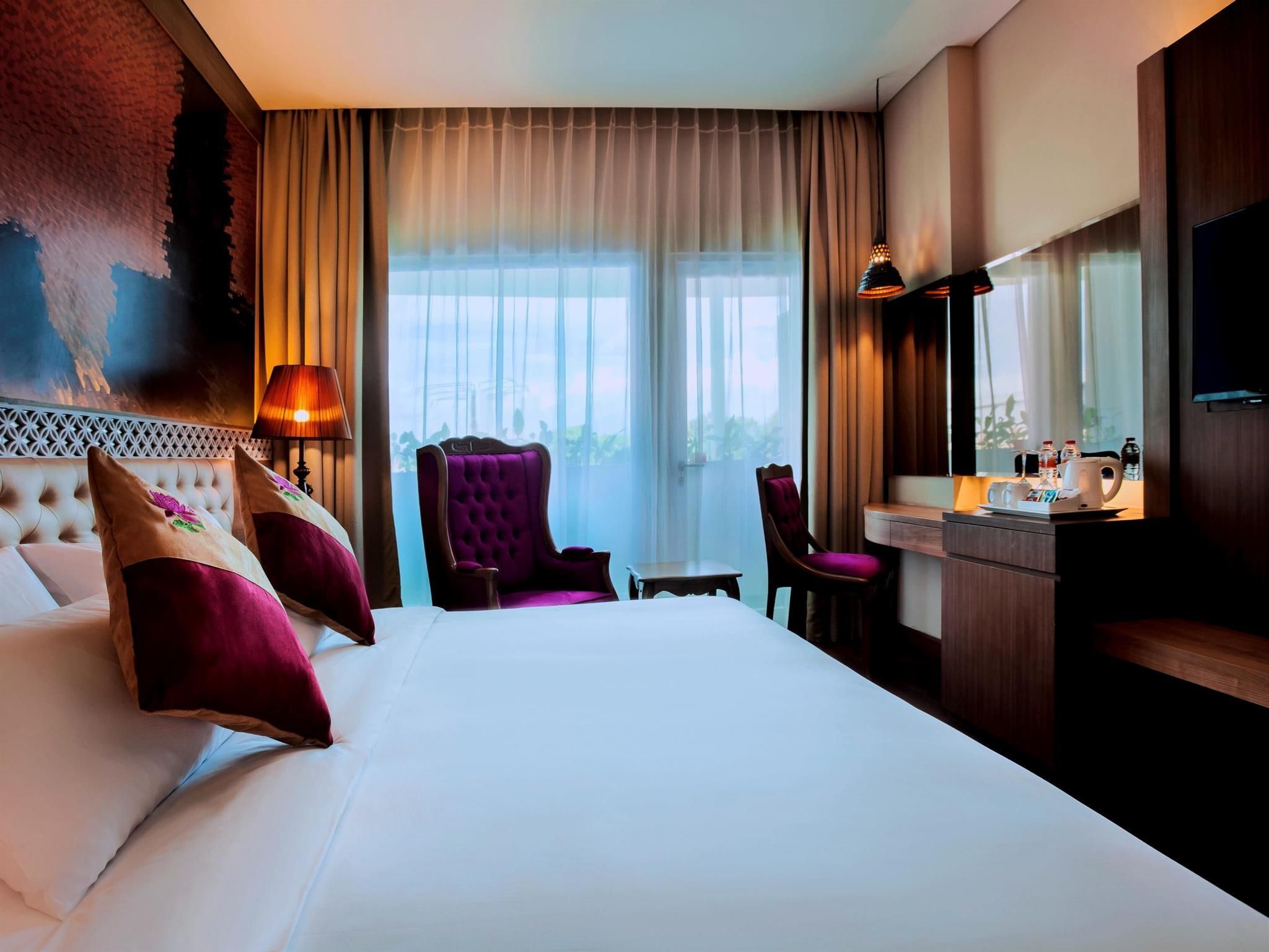 Premium Superior King Room with Balcony