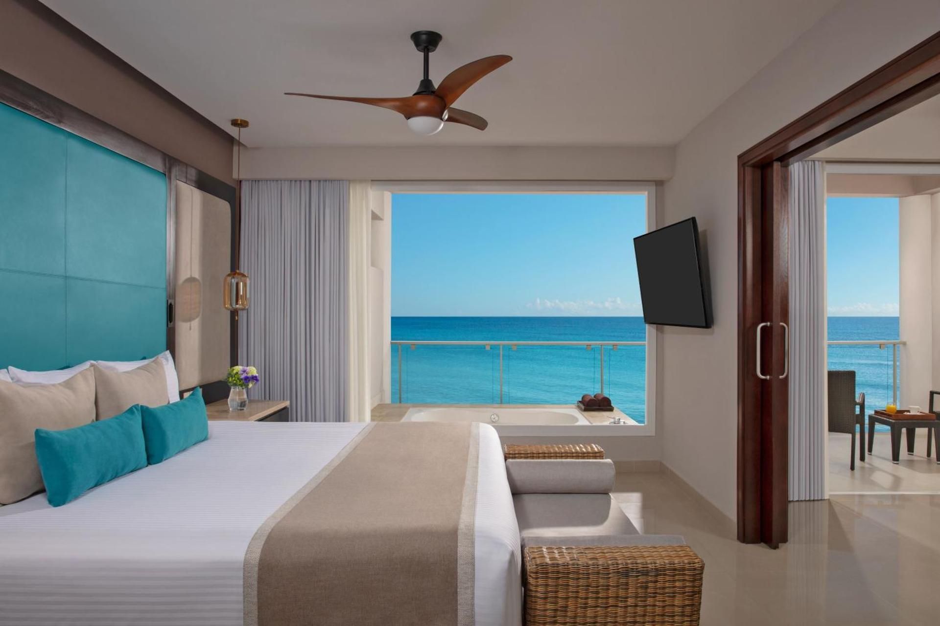 Preferred Club Ocean Front King - All Inclusive