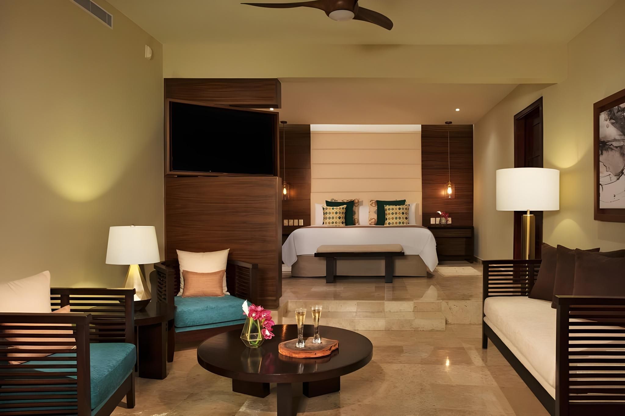 Preferred Club Governor Suite - All Inclusive
