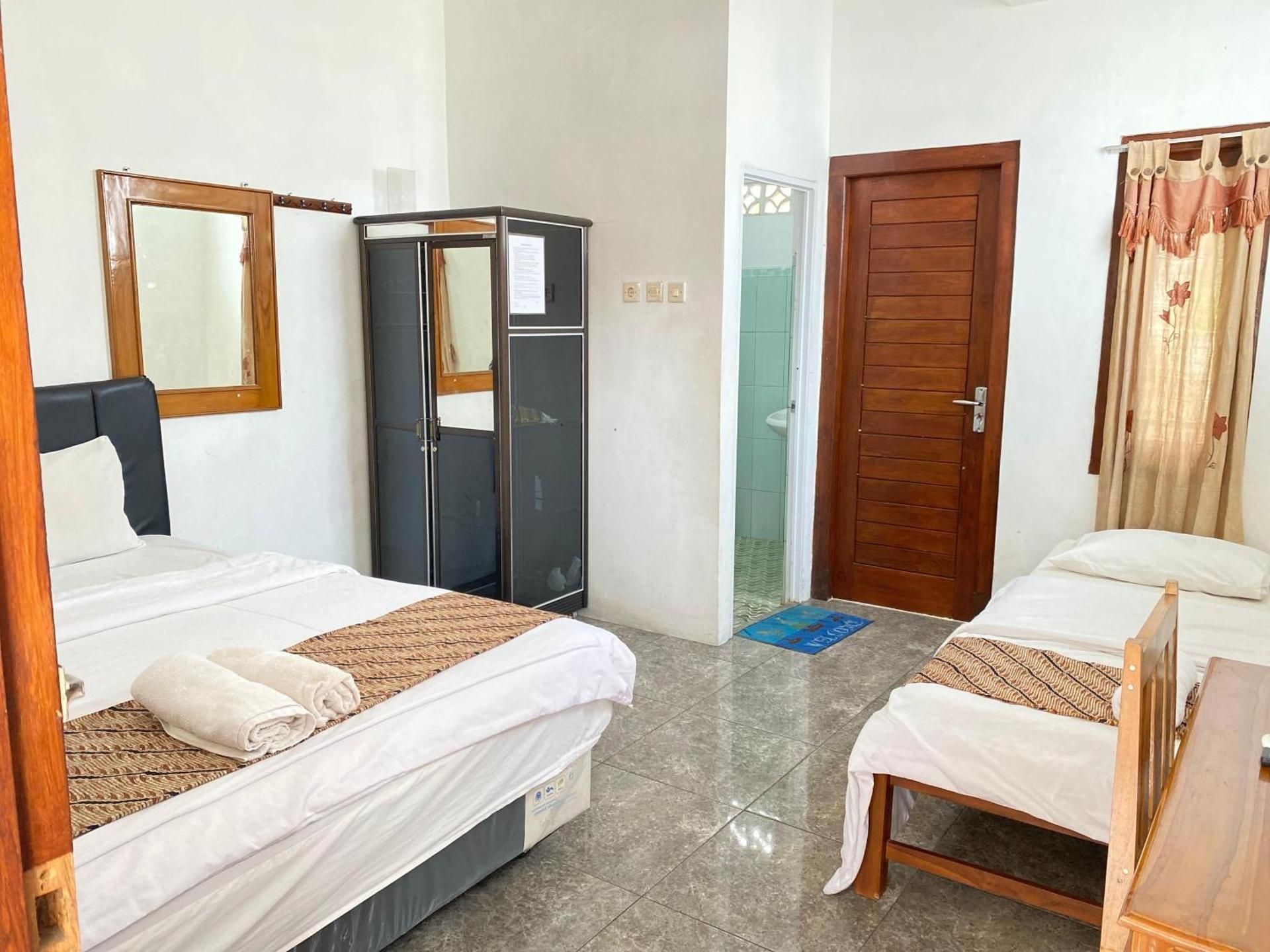 Triple Room with Balcony