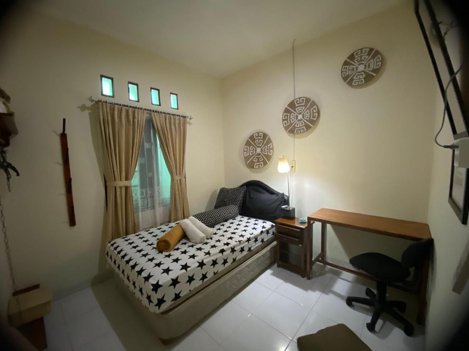 Double Room with Shared Bathroom