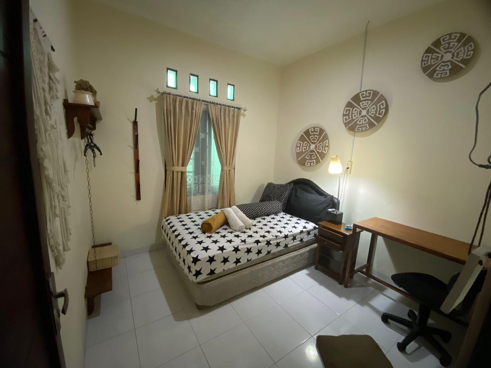 Double Room with Shared Bathroom