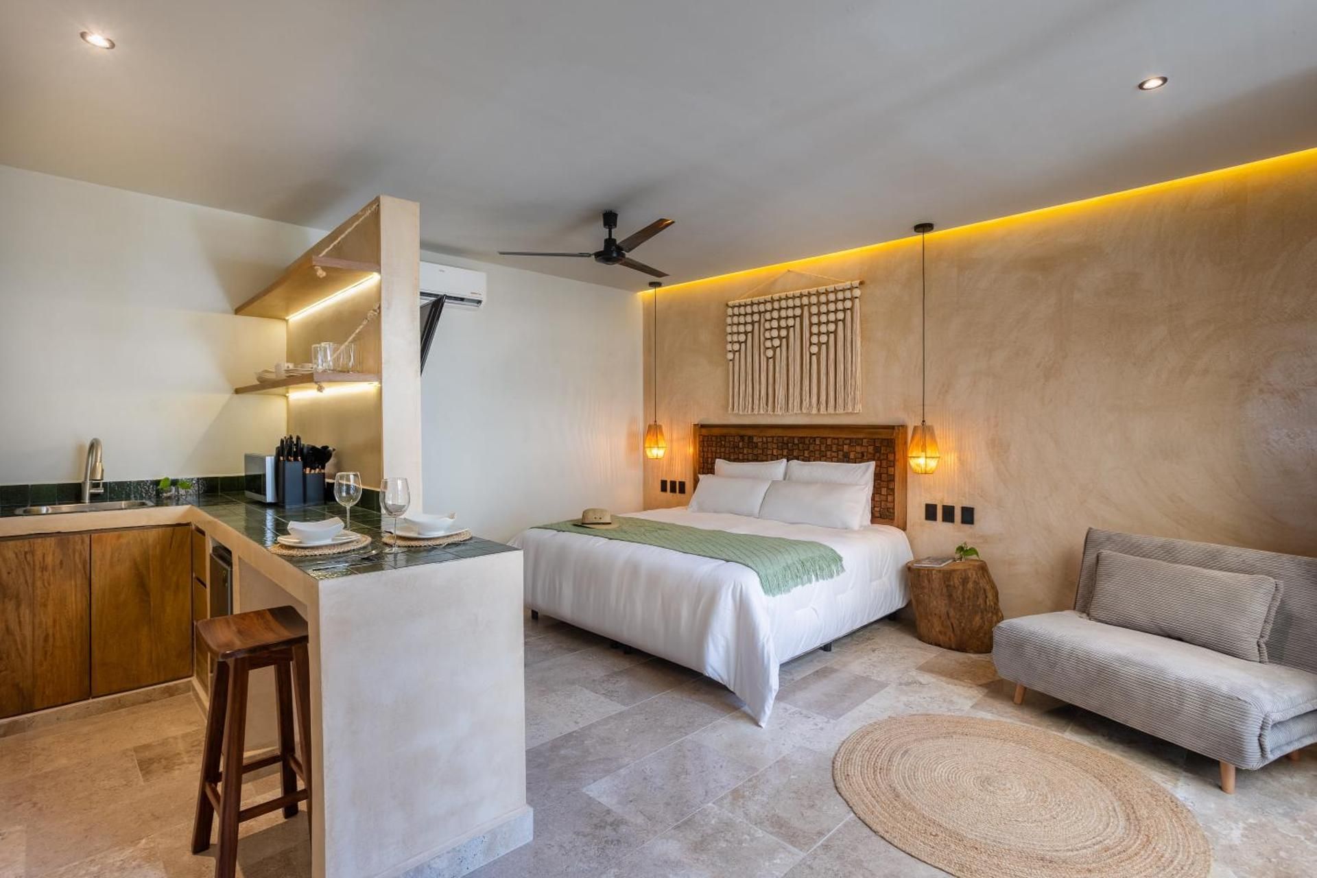 One-Bedroom Apartment