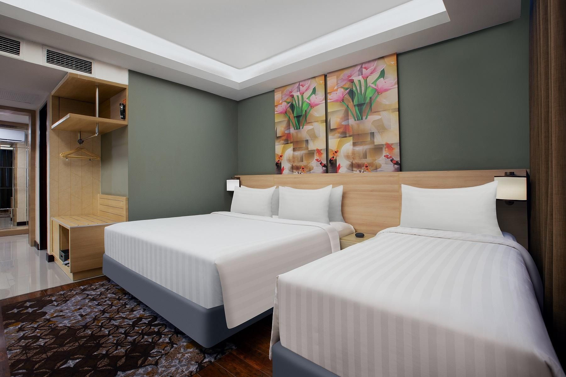 Deluxe Family Room