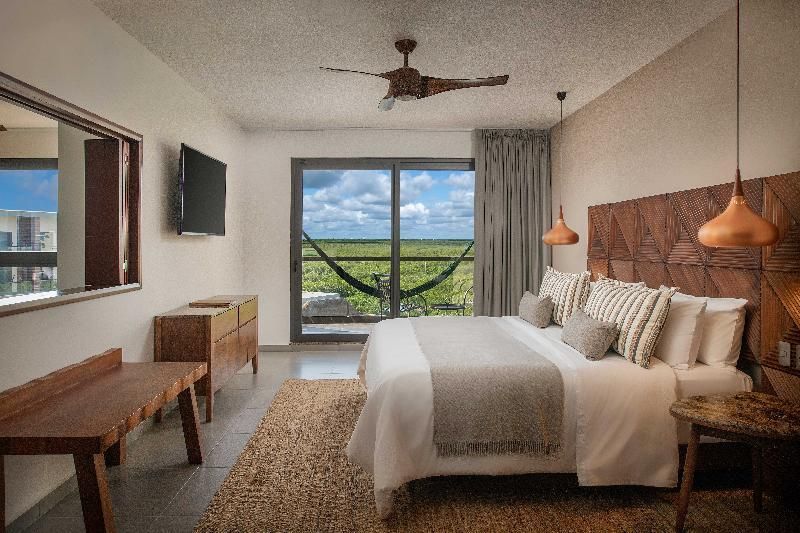 Platinum Suite