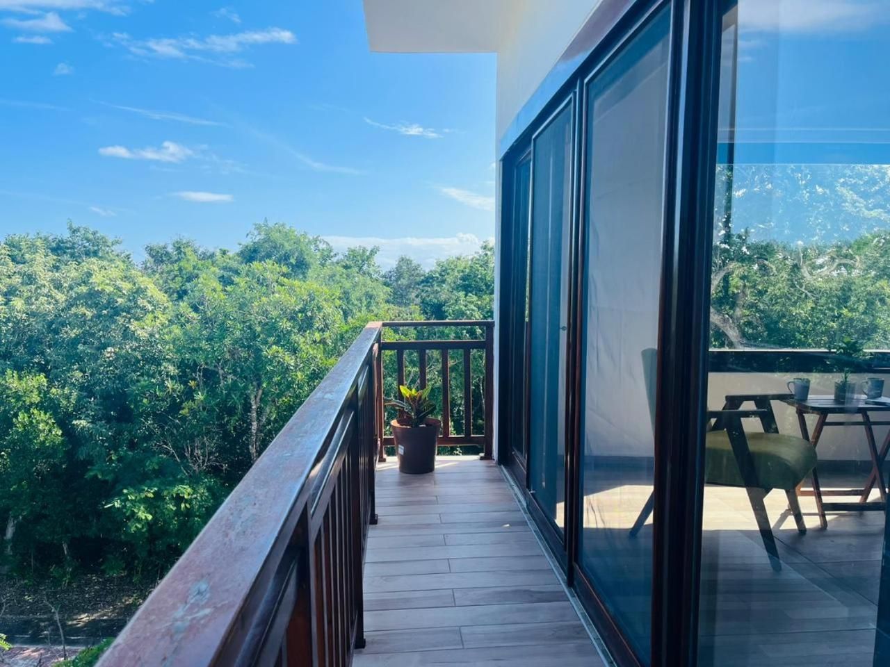 Studio with Balcony