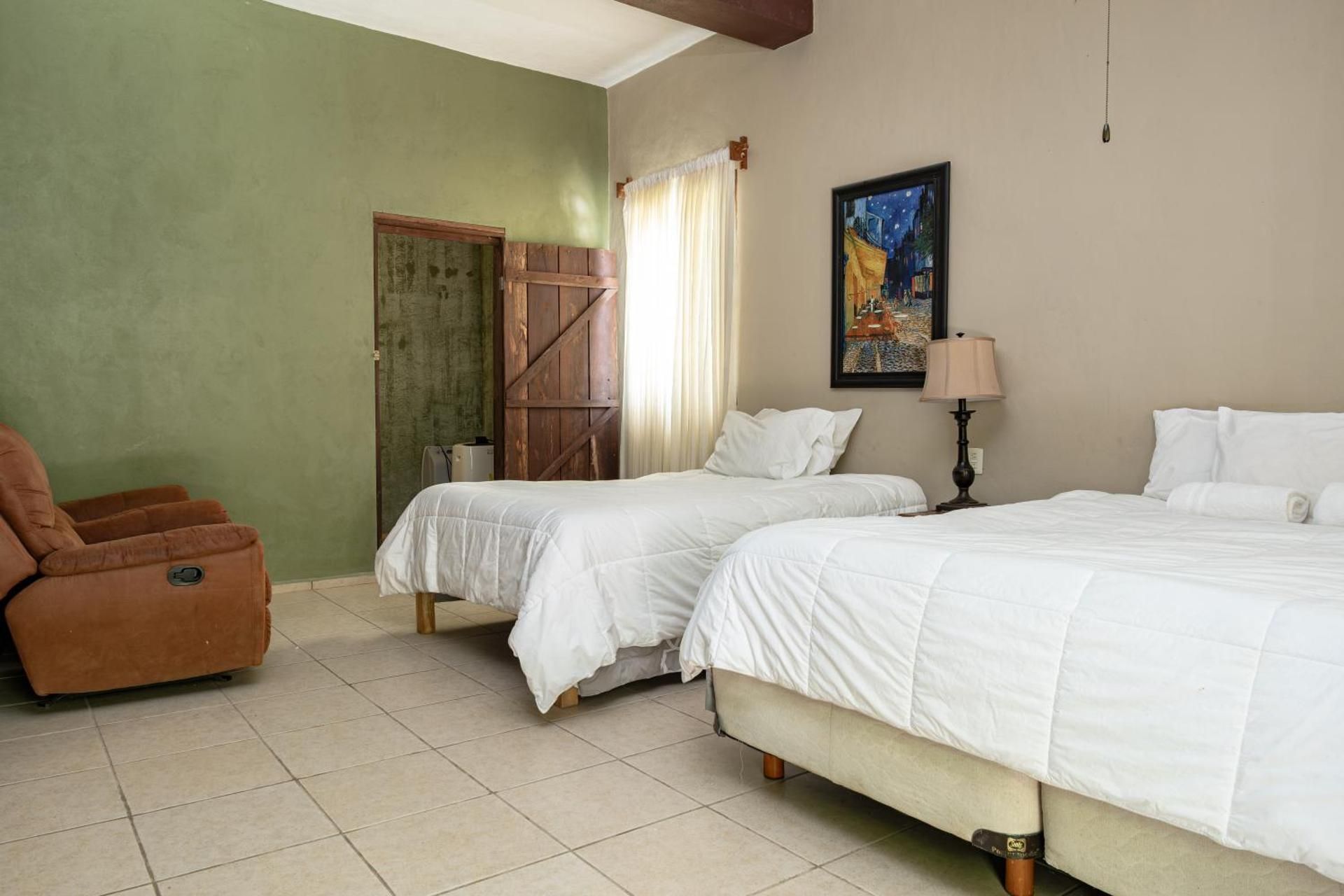 Deluxe Quadruple Room