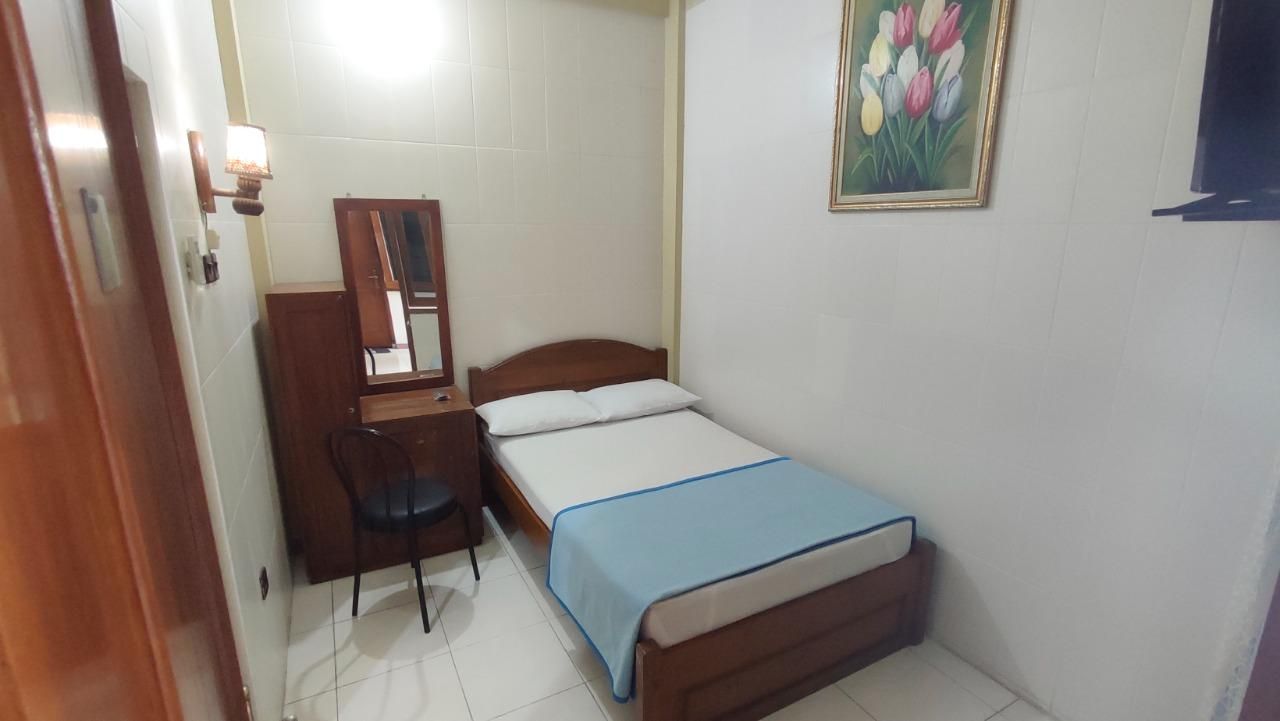 Standard Single Rooms