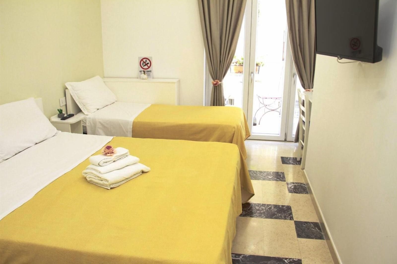 Triple Room with Private Bathroom