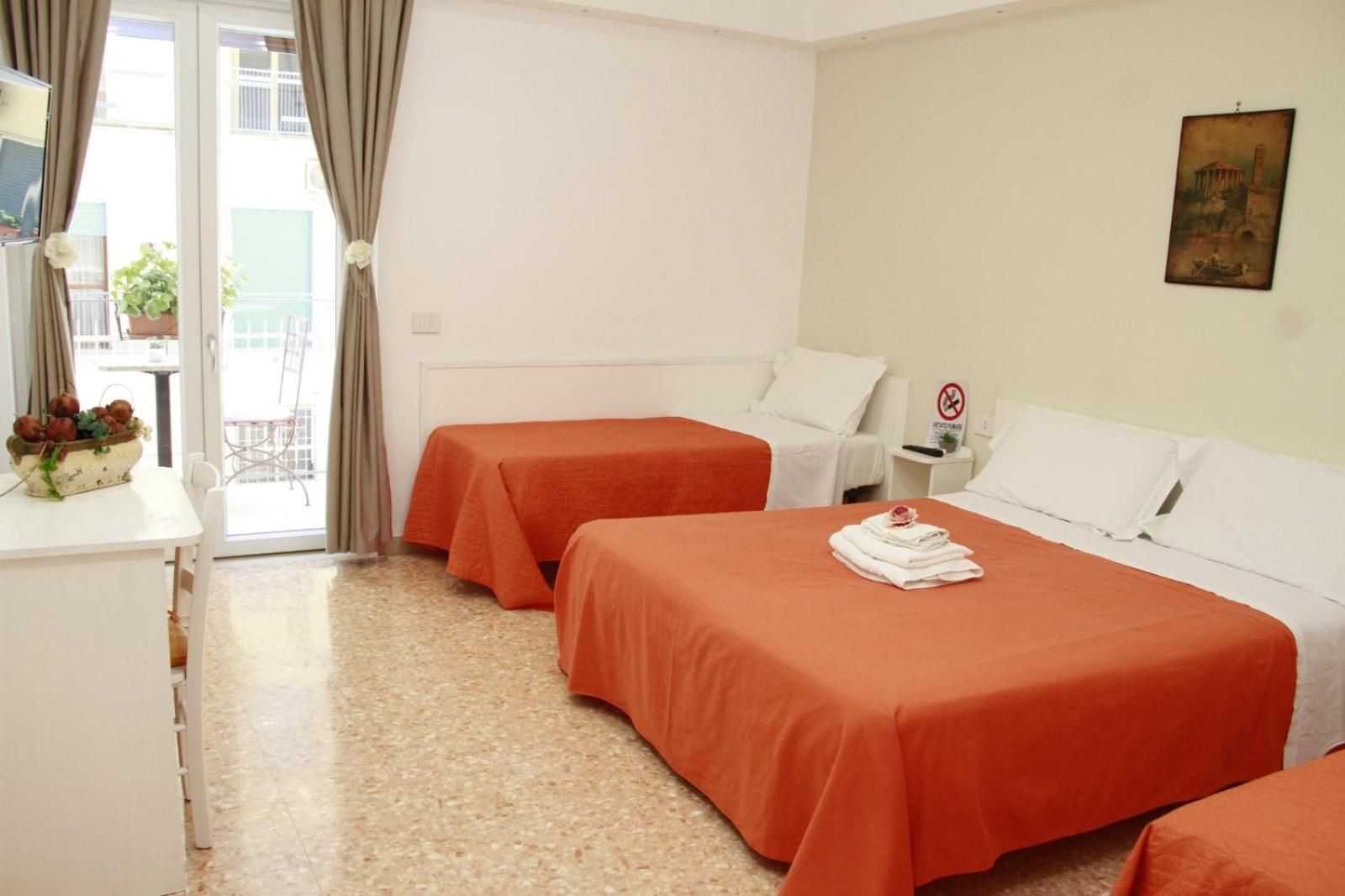 Quadruple Room with Private Bathroom