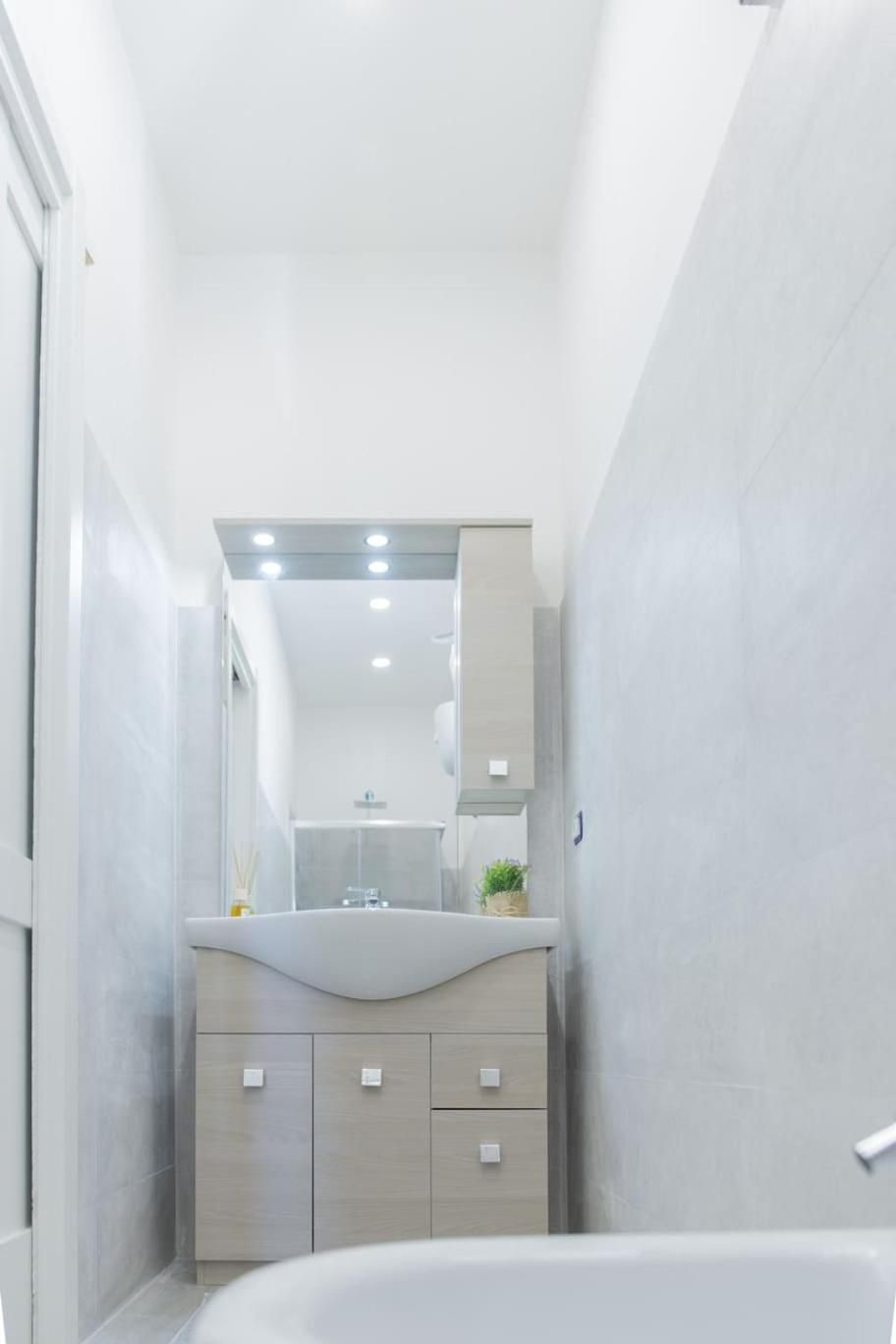 Twin Room with Private Bathroom