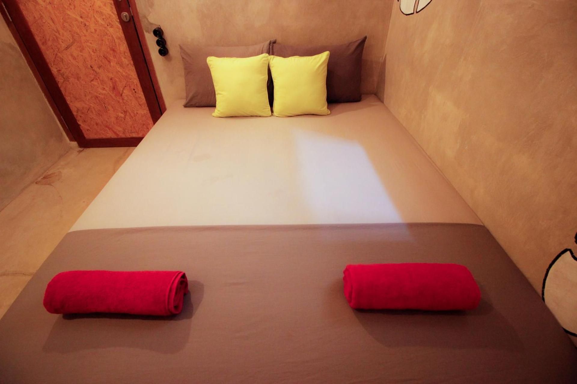 Standard Double Room with Shared Bathroom