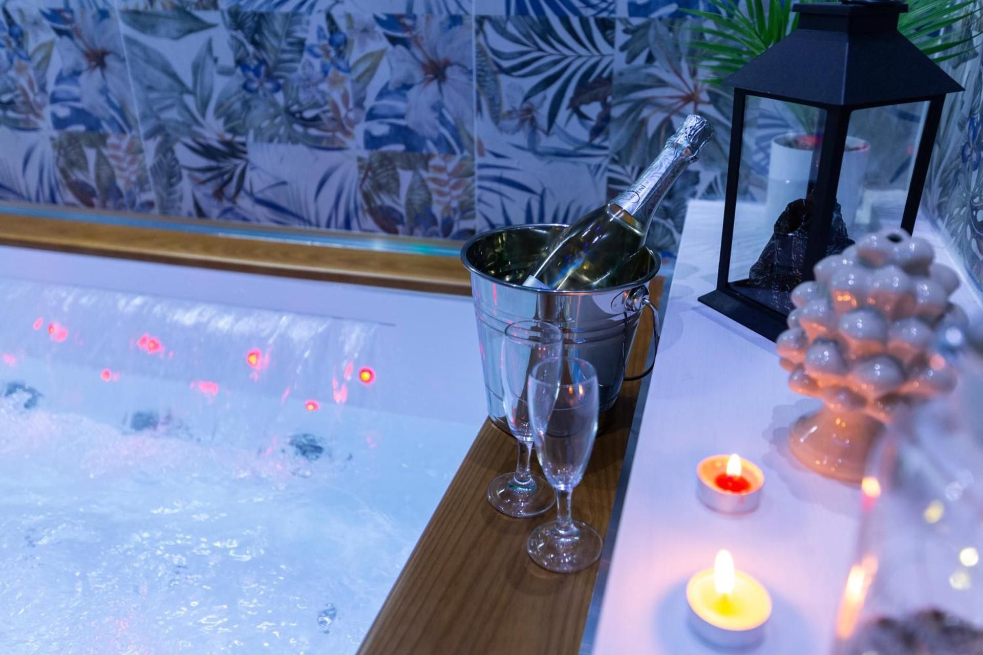 King Suite with Spa Bath