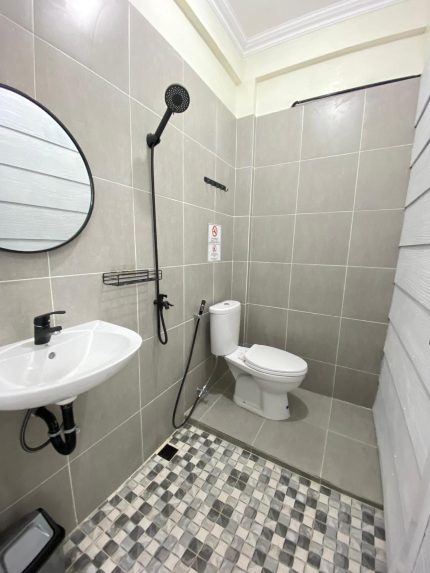 Twin Room with Shared Bathroom