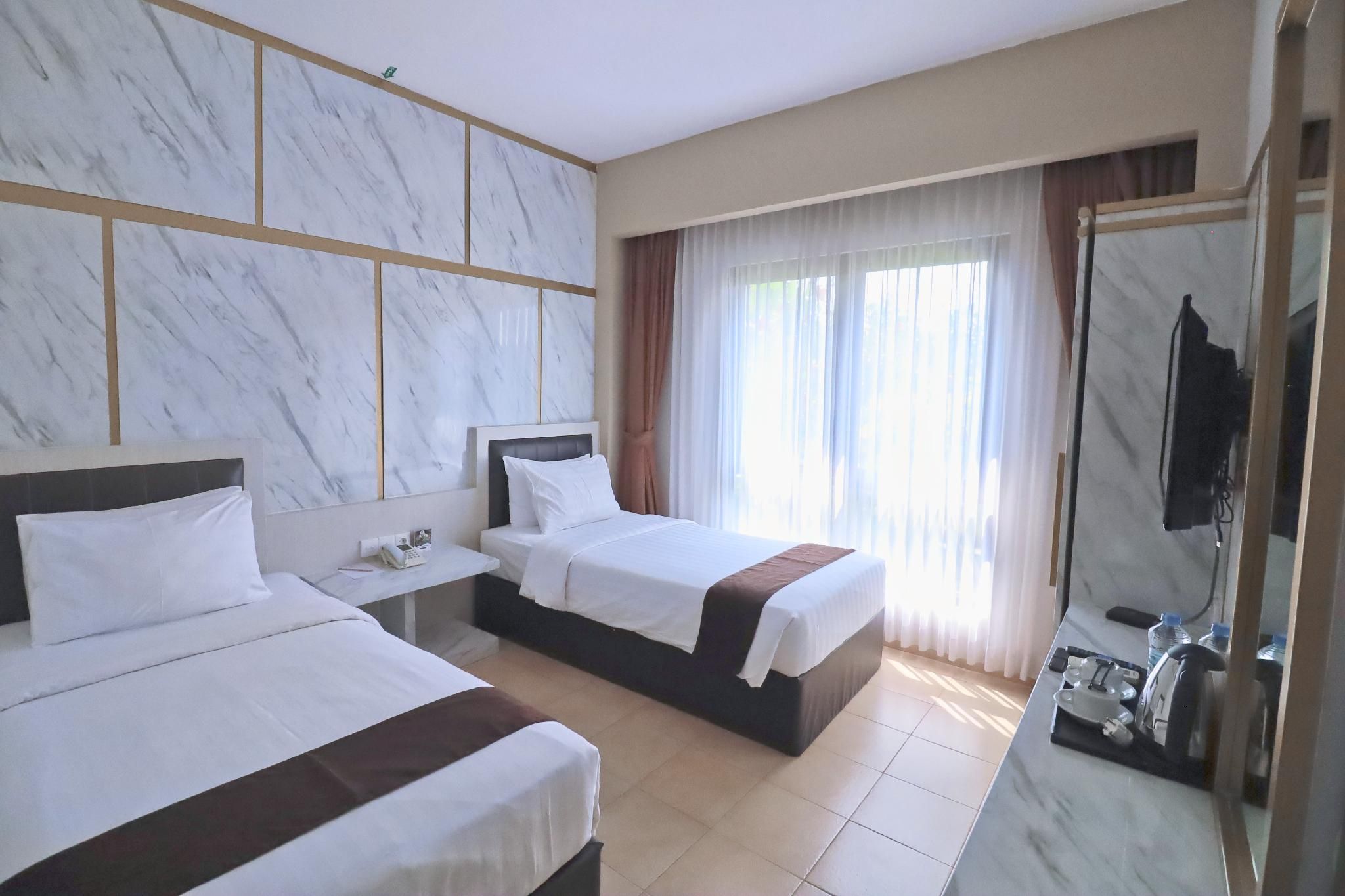 Superior Twin Room