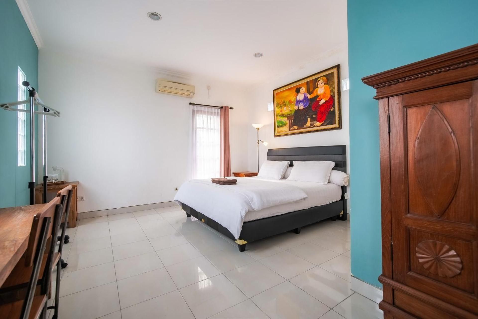Large Double Room