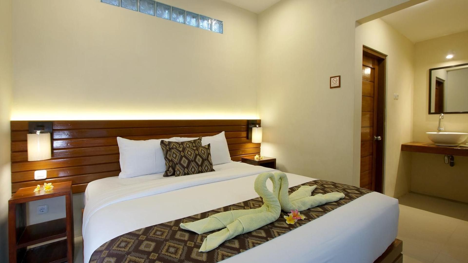 Deluxe Queen Room