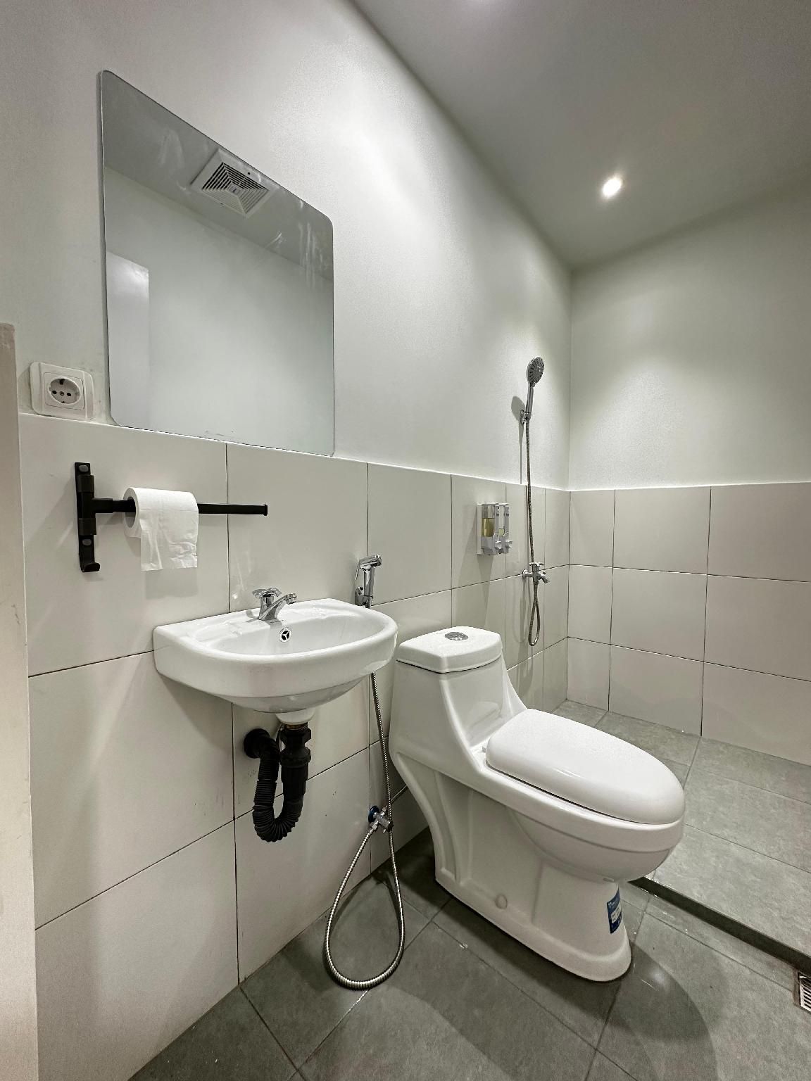 Pod Room with Shared Bathroom